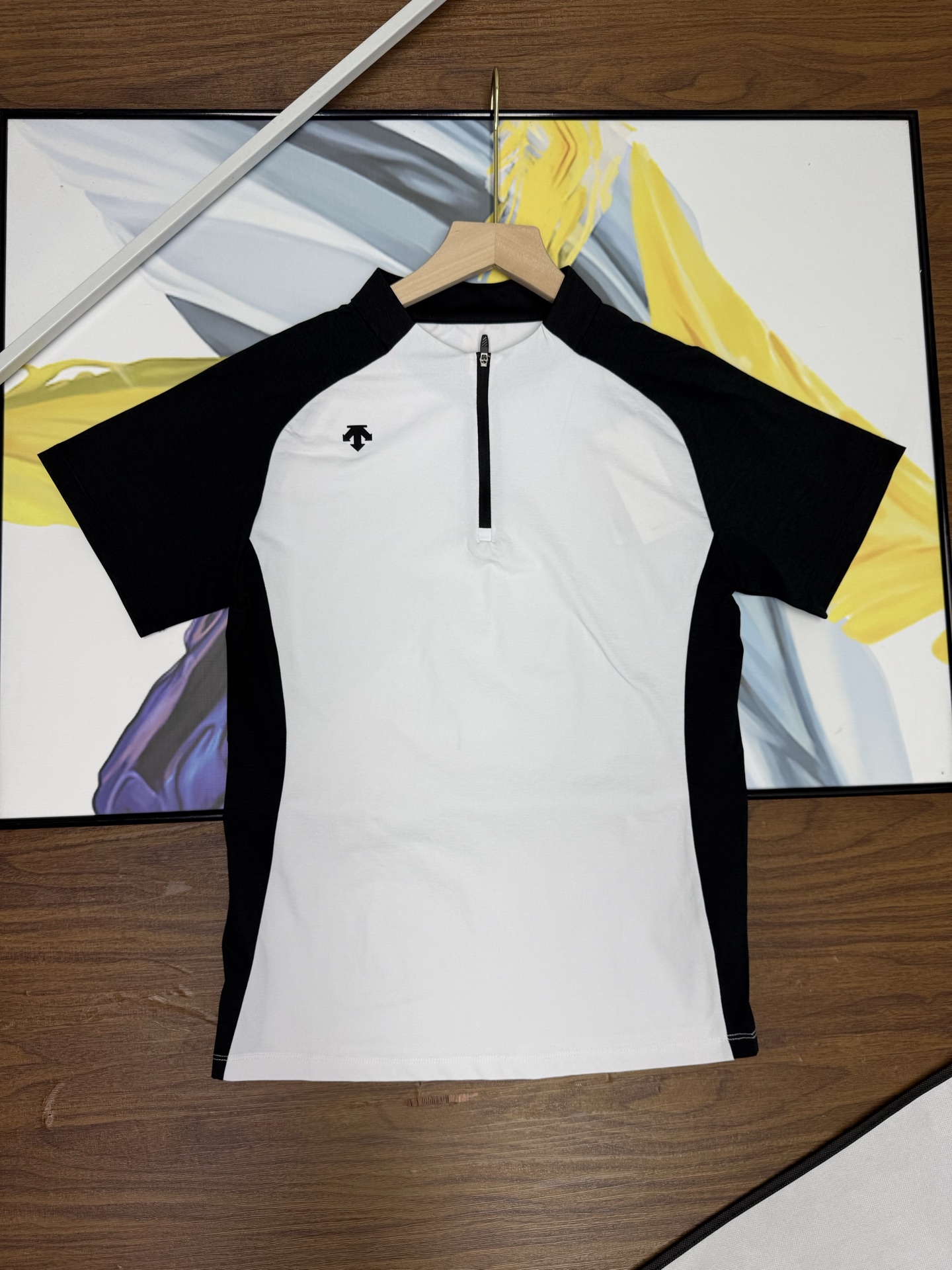 Alternative view of T-Shirt 05706