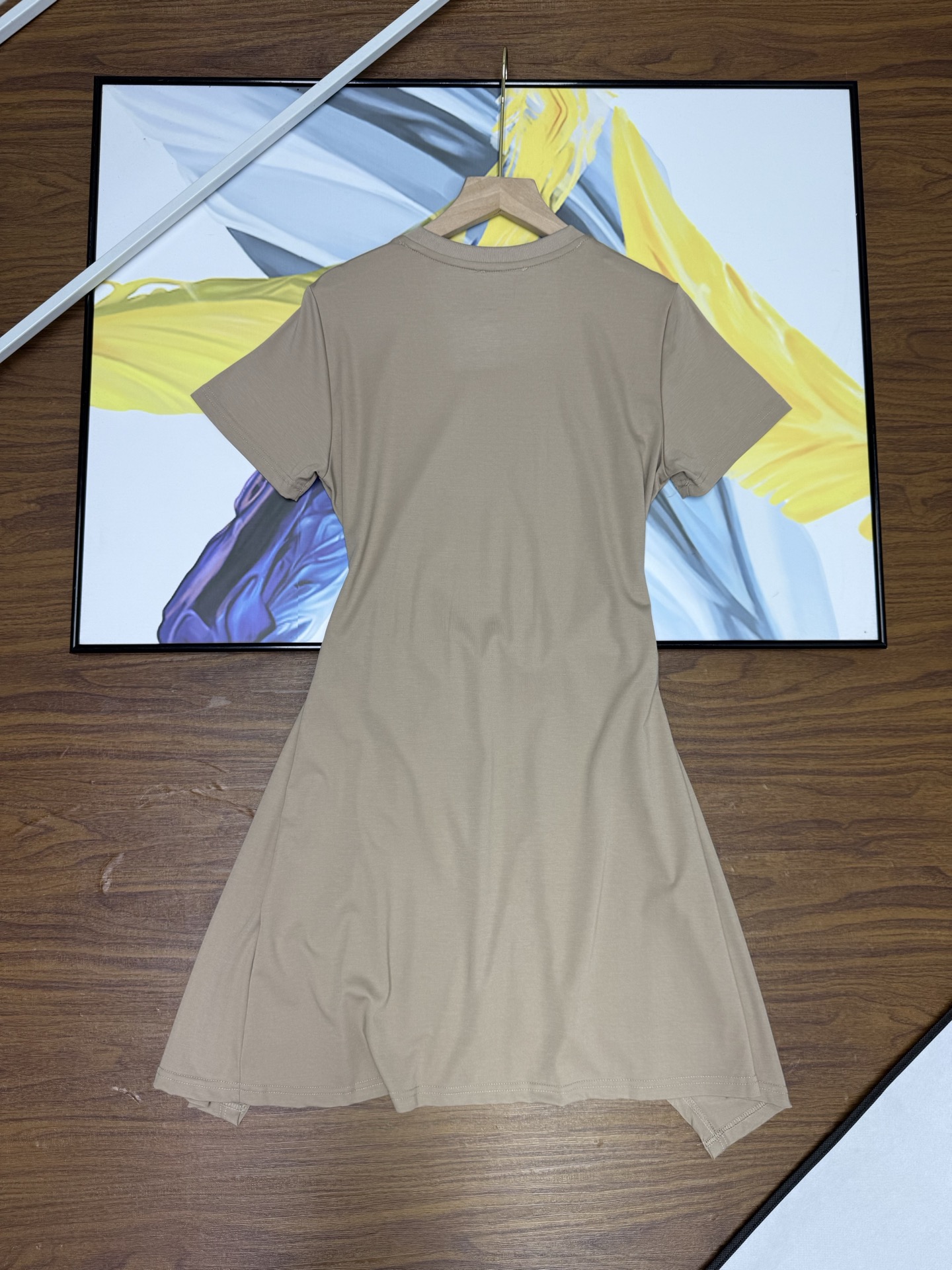 Alternative view of T-Shirt 05712