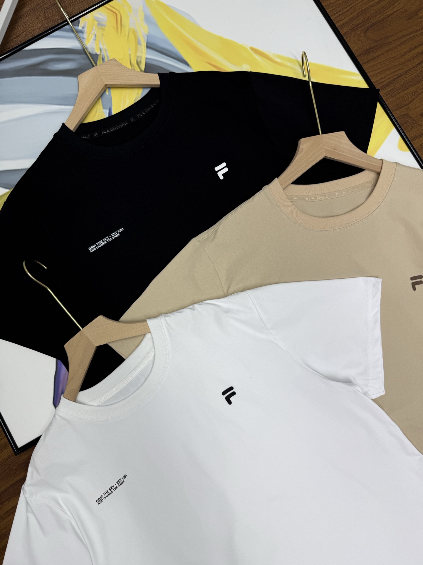 Alternative view of T-Shirt 05715