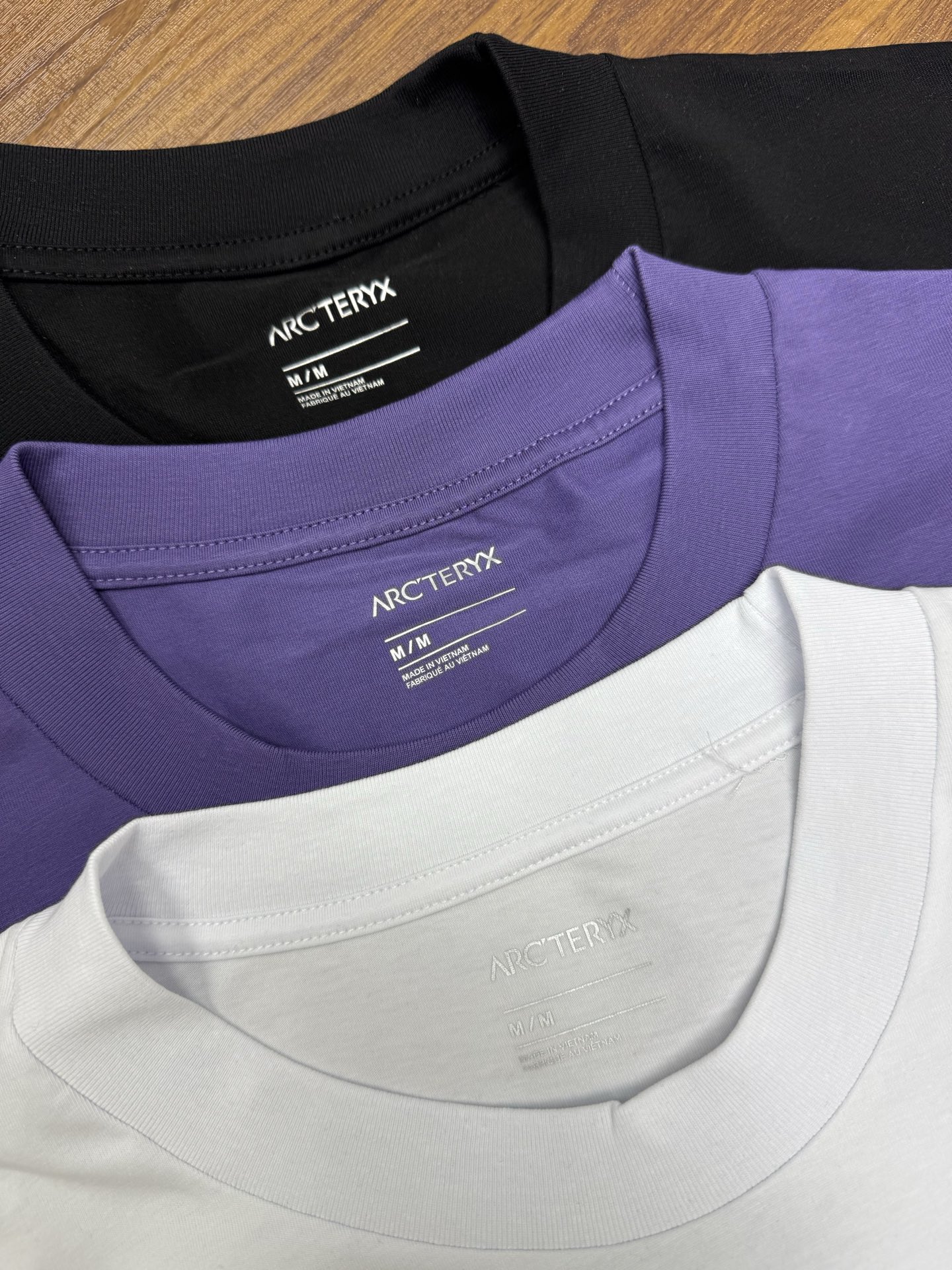 Alternative view of T-Shirt 05722
