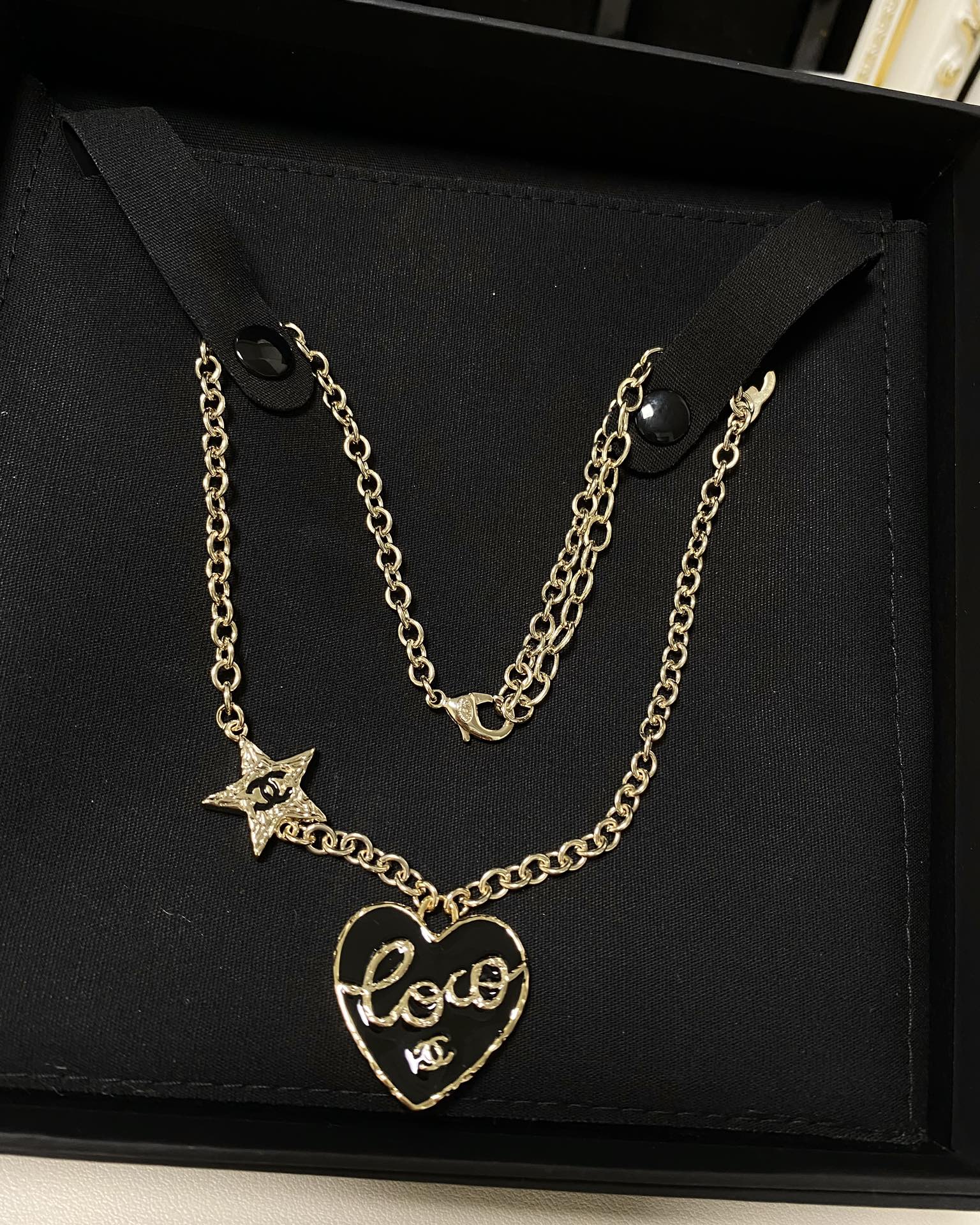 NO:101751,Xiaoxiang new style five-pointed star peach heart black enamel necklace, Chanel necklace, chanel, necklace19860909小香新款 五角星 桃心黑色珐琅 项链,香奈儿项链,chanel,necklace,Jewelry