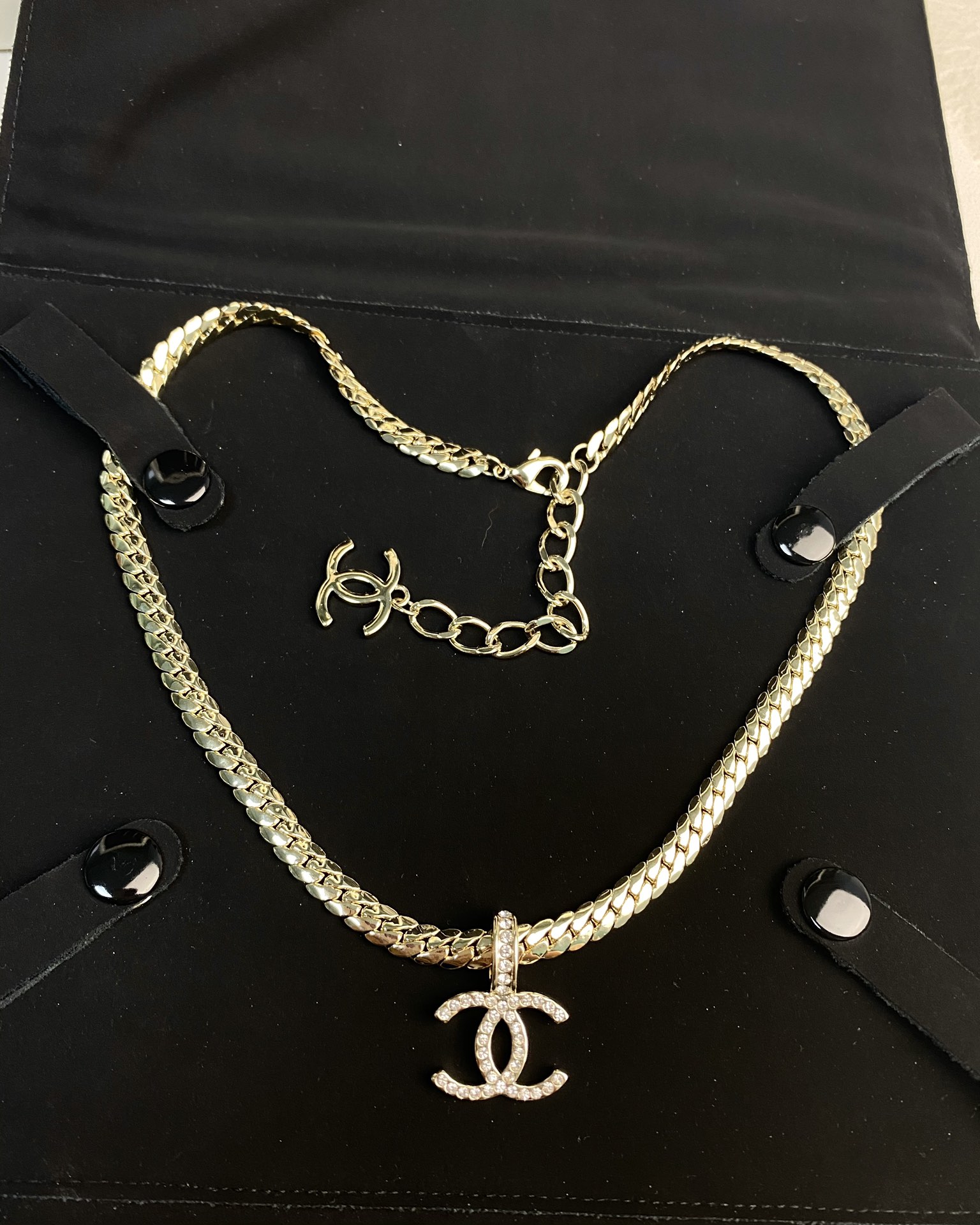 NO:101472,Xiaoxiang new style metal chain snake bone double C pendant necklace, Chanel necklace, chanel, necklace19860909小香新款 金属链条蛇骨双C吊坠 项链,香奈儿项链,chanel,necklace,Jewelry