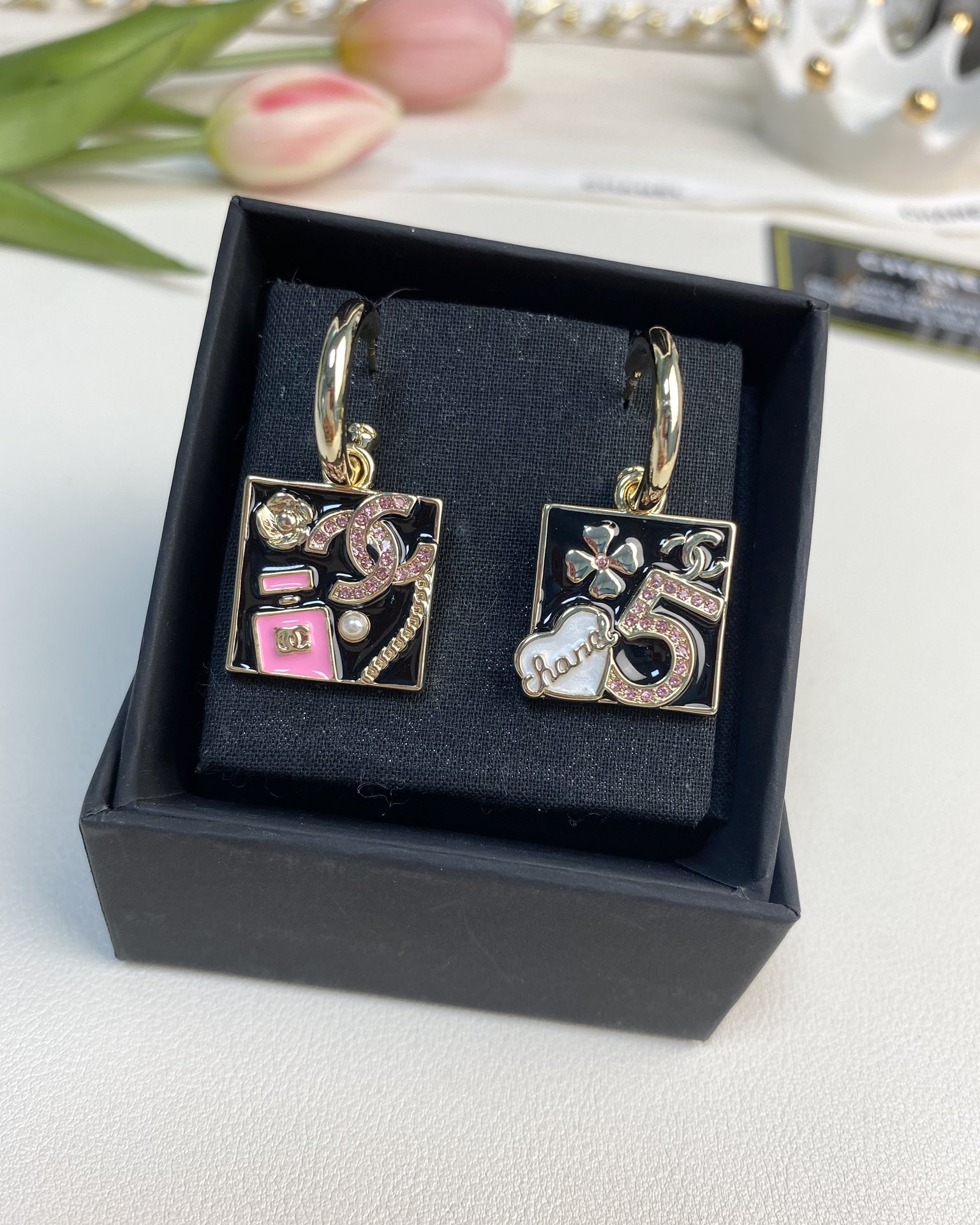 NO:104010,Xiaoxiang new style black enamel square multi-element AB style earrings, Chanel stud earrings, chanel, earrings19860909小香新款 黑色珐琅方块 多元素AB款 耳环,香奈儿耳钉,chanel,earrings,Jewelry
