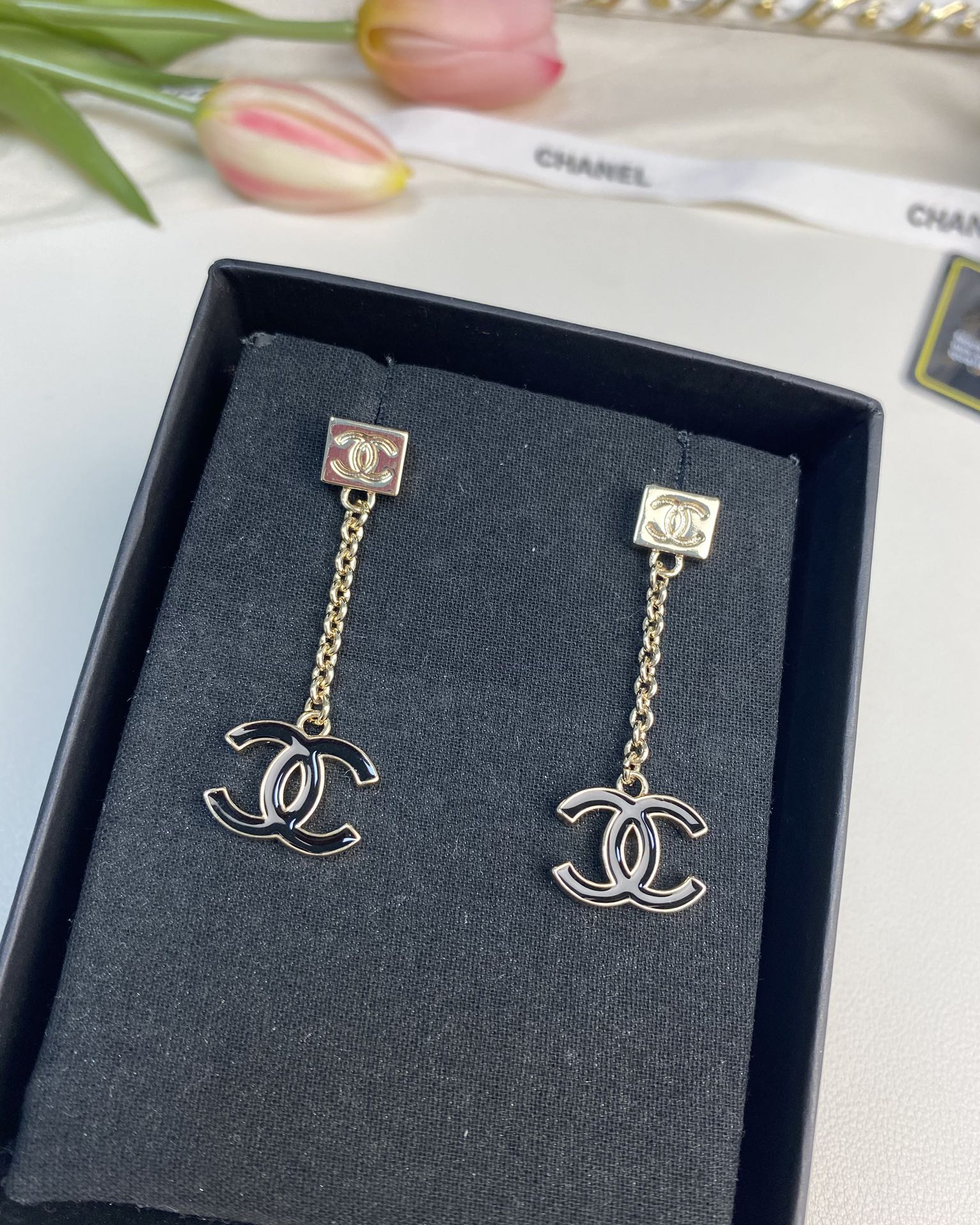 NO:101470,Xiaoxiang black enamel address double C long earrings, Chanel earrings, chanel, earrings19860909小香 黑色珐琅地址双C 长款耳环,香奈儿耳钉,chanel,earrings,Jewelry
