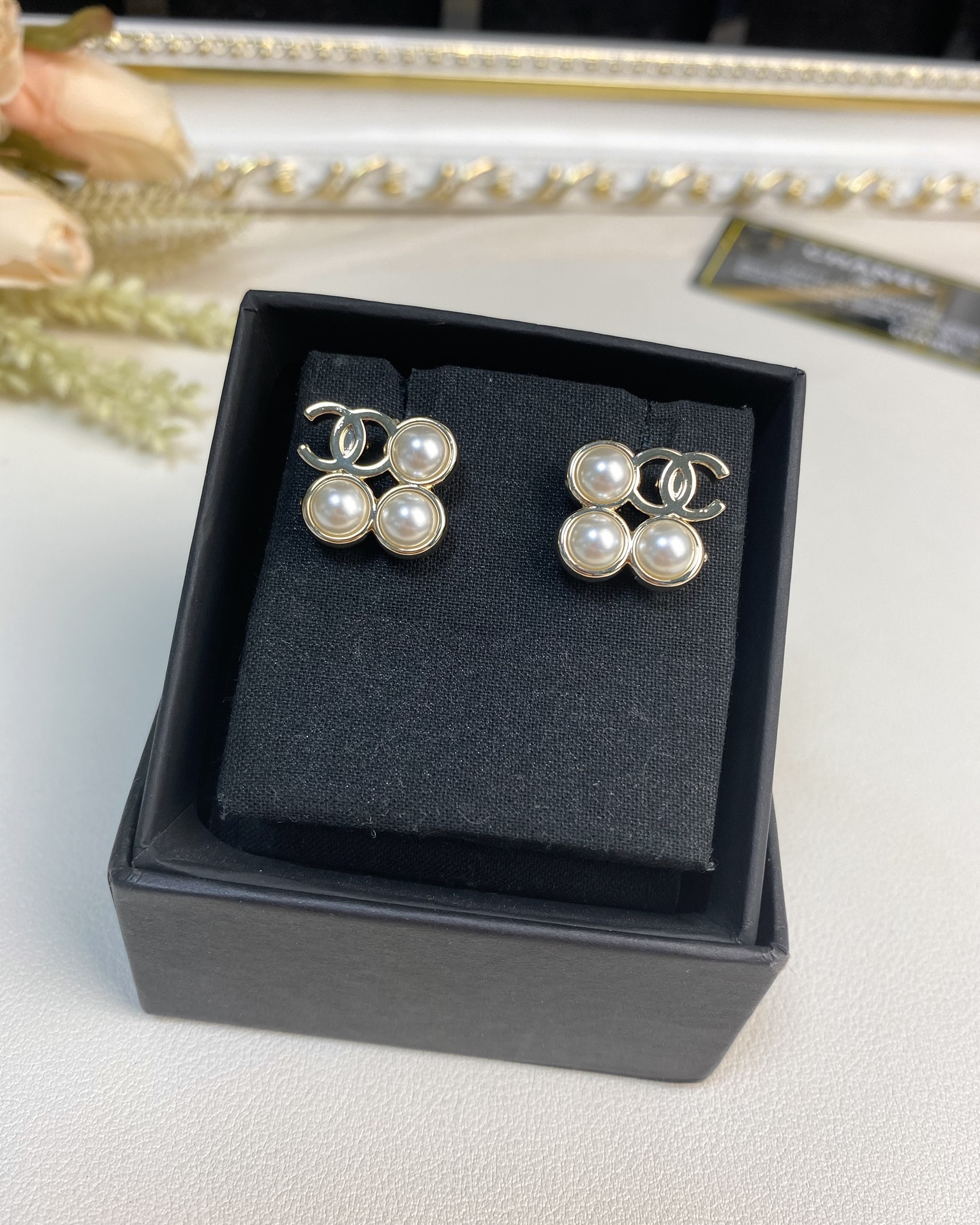 NO:101301,Xiaoxiang new style pearl square small earrings, Chanel earrings, chanel19860909小香新款 珍珠 方形小耳钉,香奈儿耳钉,chanel,Jewelry