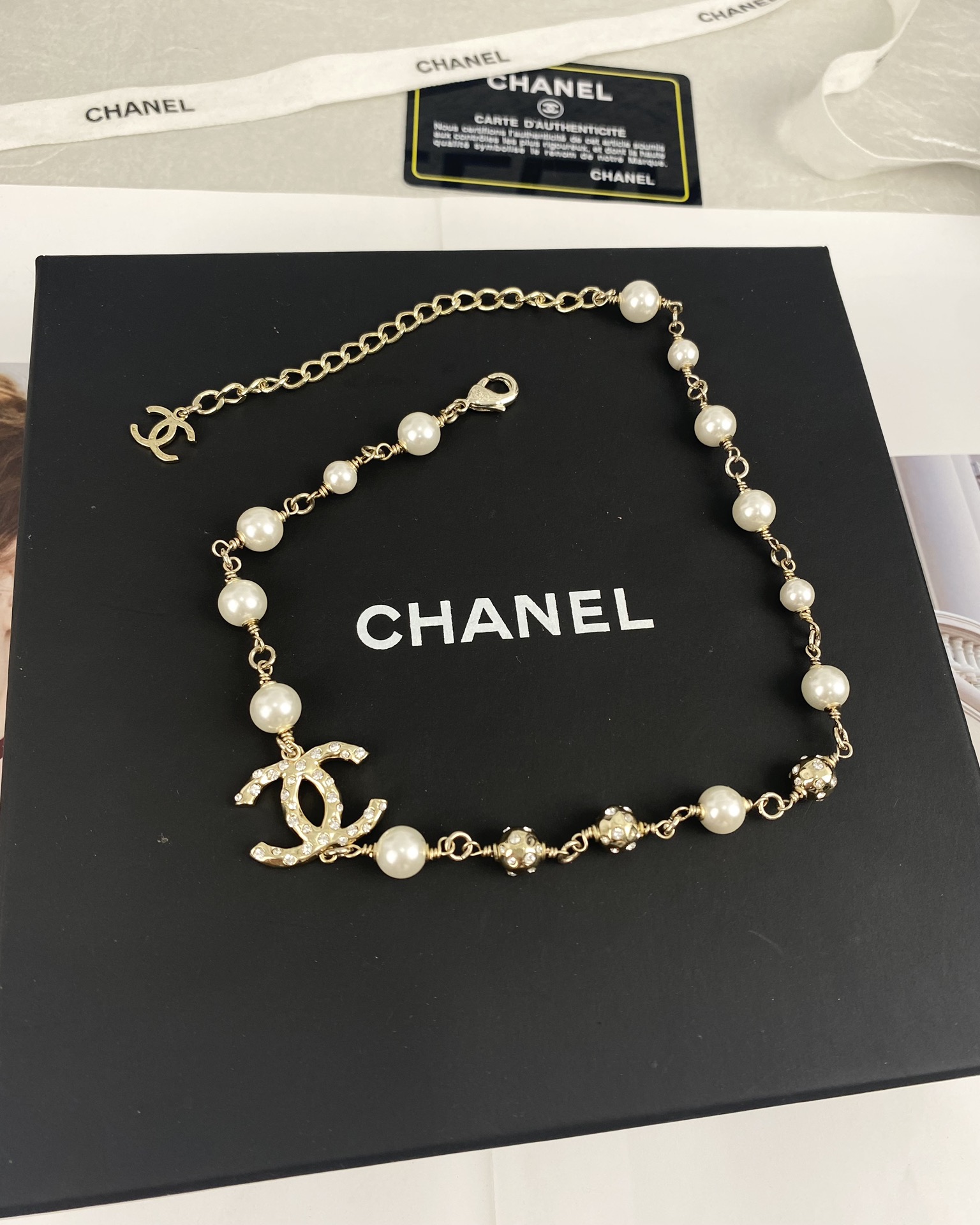 NO:104088,Xiaoxiang new style metal ball diamond-set double c pearl necklace, Chanel necklace, chanel, necklace19860909小香新款 金属圆球镶钻 双c珍珠 项链,香奈儿项链,chanel,necklace,Jewelry