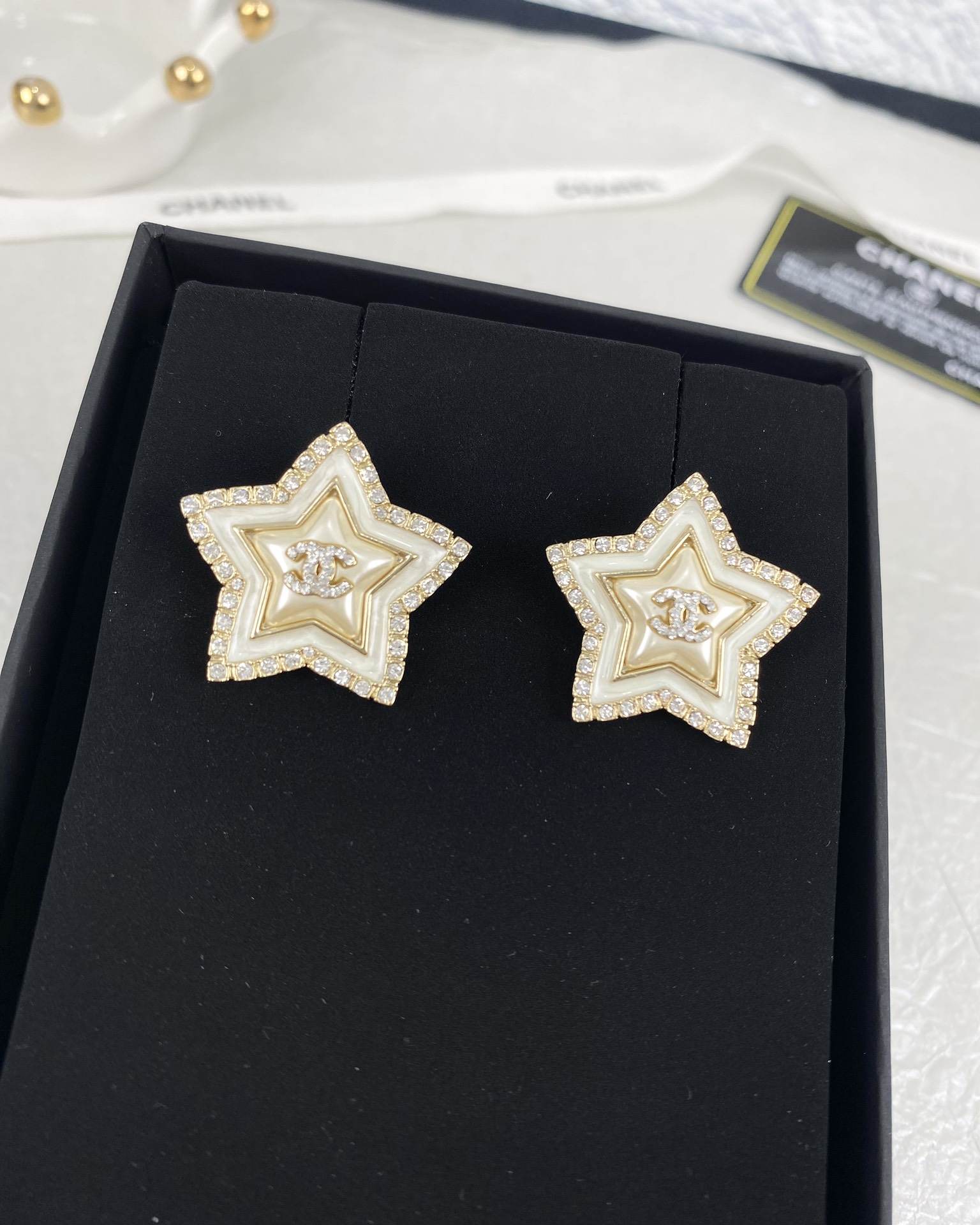 NO:101968,Xiaoxiang new pentagram resin oil-dripping diamond earrings, Chanel earrings, chanel, earrings19860909小香新款五角星树脂滴油 镶钻耳环,香奈儿耳钉,chanel,earrings,Jewelry