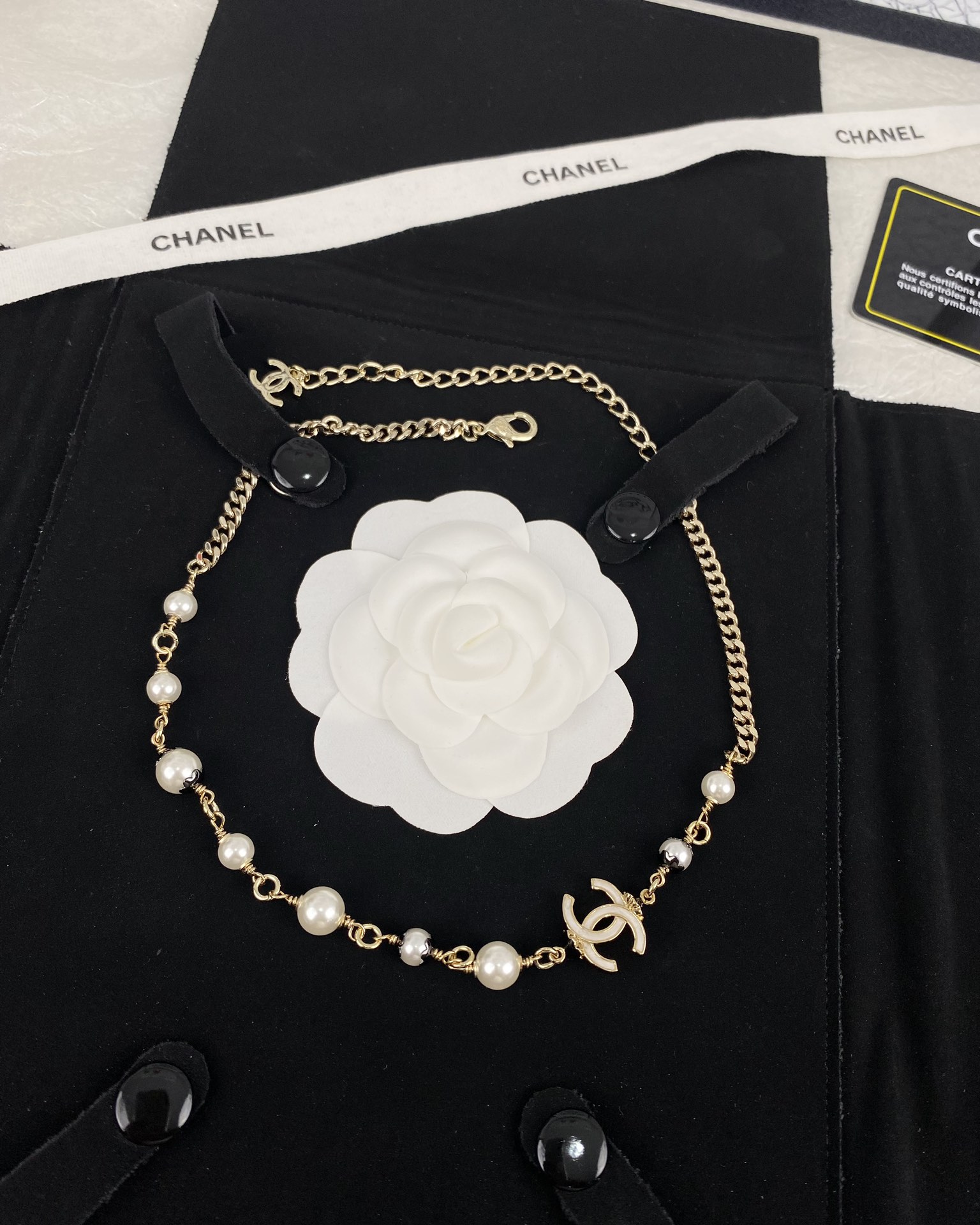 NO:101971,Xiaoxiang new black and white double C drip letter enamel pearl necklace, Chanel necklace, chanel, necklace19860909小香新款黑白色双C滴油字母珐琅珍珠项链,香奈儿项链,chanel,necklace,Jewelry