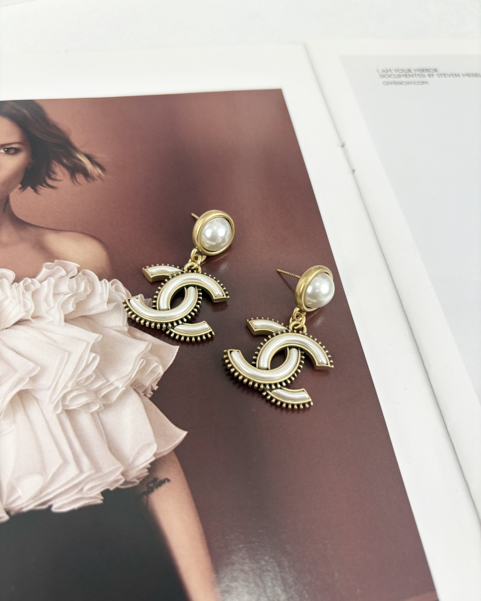 Chanel luxury earrings 2