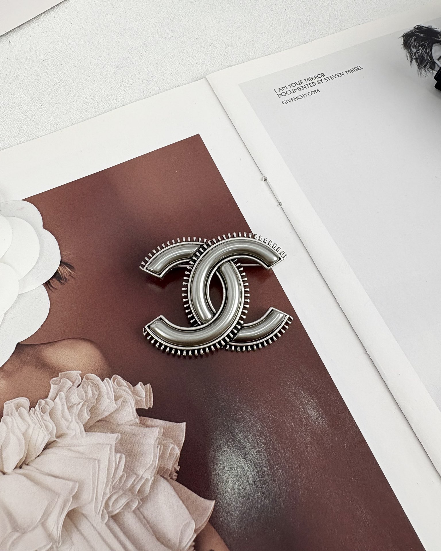 Chanel luxury earrings 7