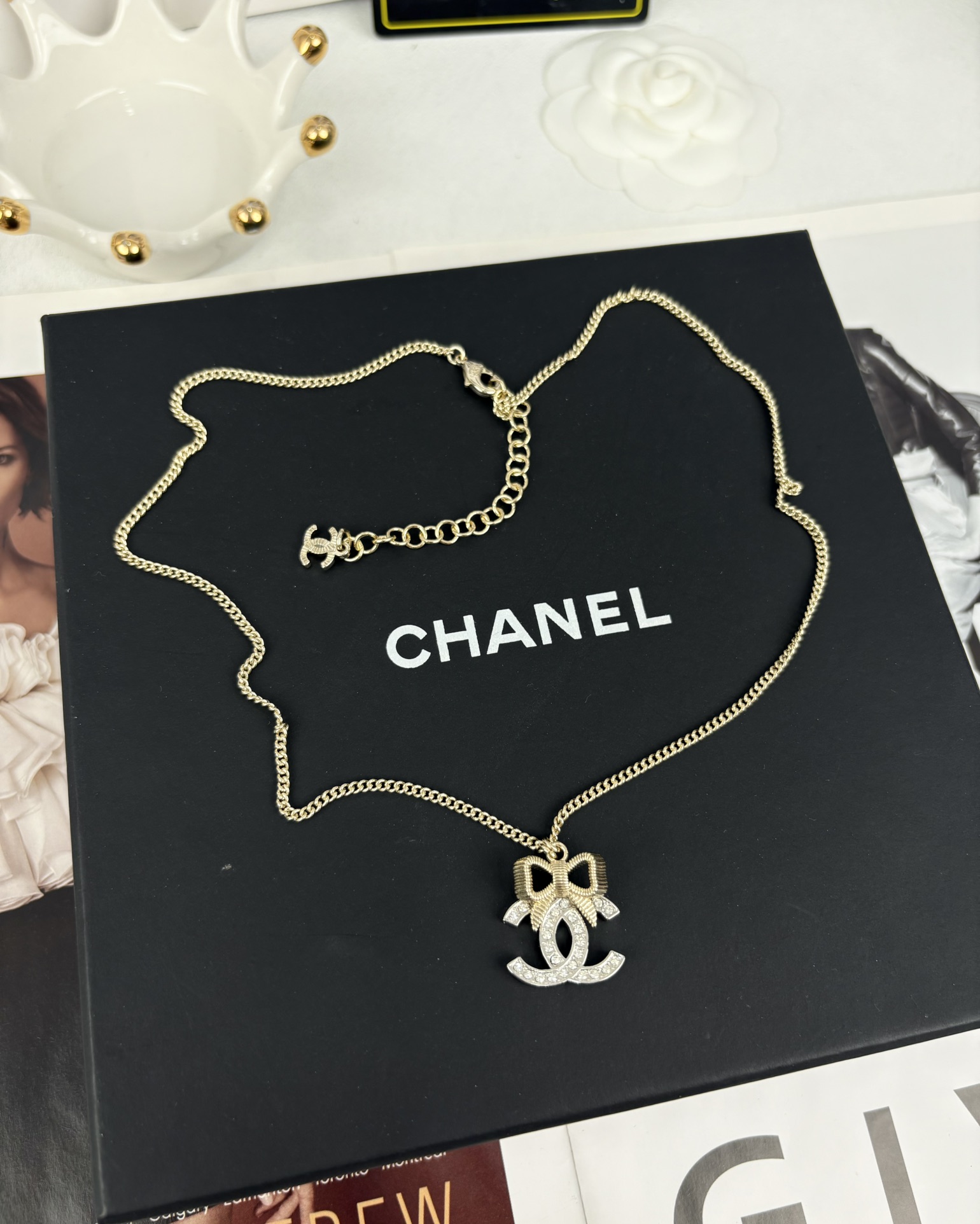 Chanel luxury necklace 5
