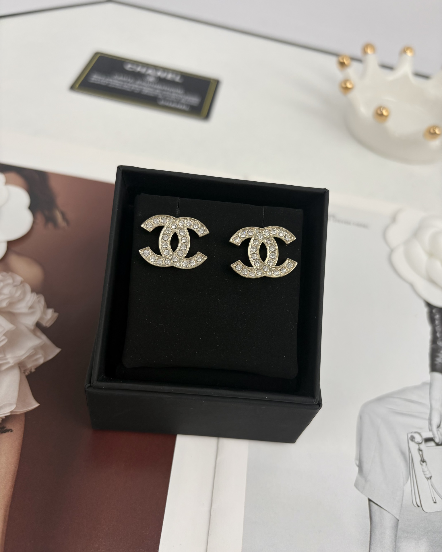 NO:102342,Xiaoxiang new style, light gold full diamond, double C earrings, Chanel earrings, chanel19860909小香新款 浅金满钻 双c耳钉,香奈儿耳钉,chanel,Jewelry