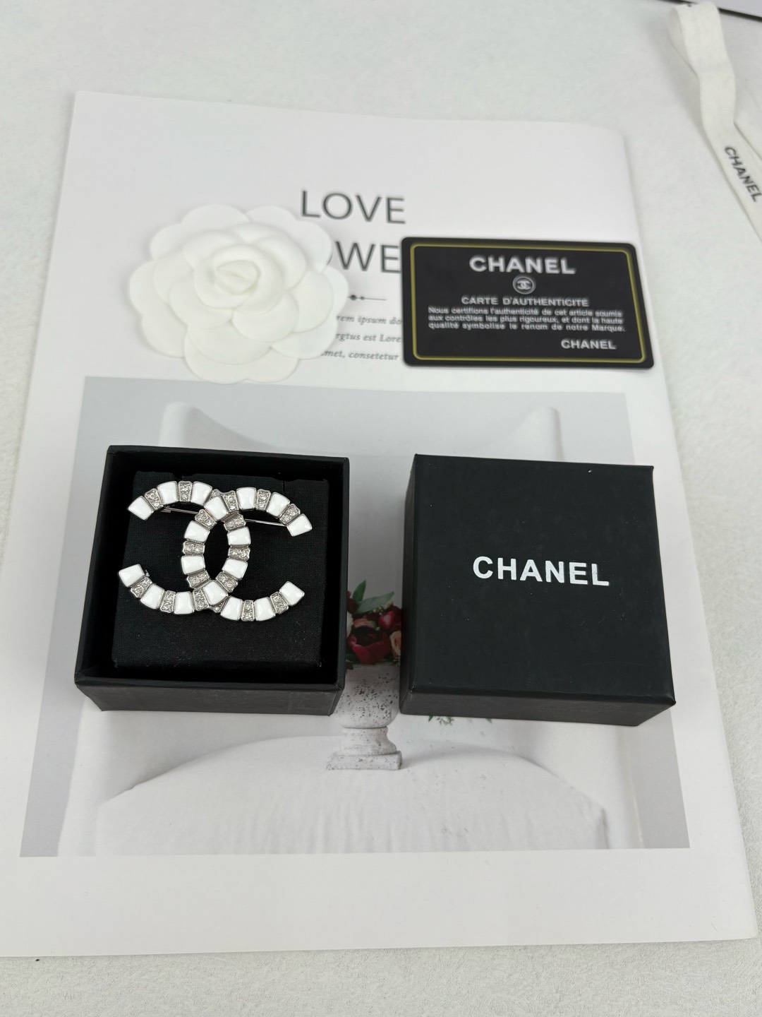 Chanel luxury designer product 5