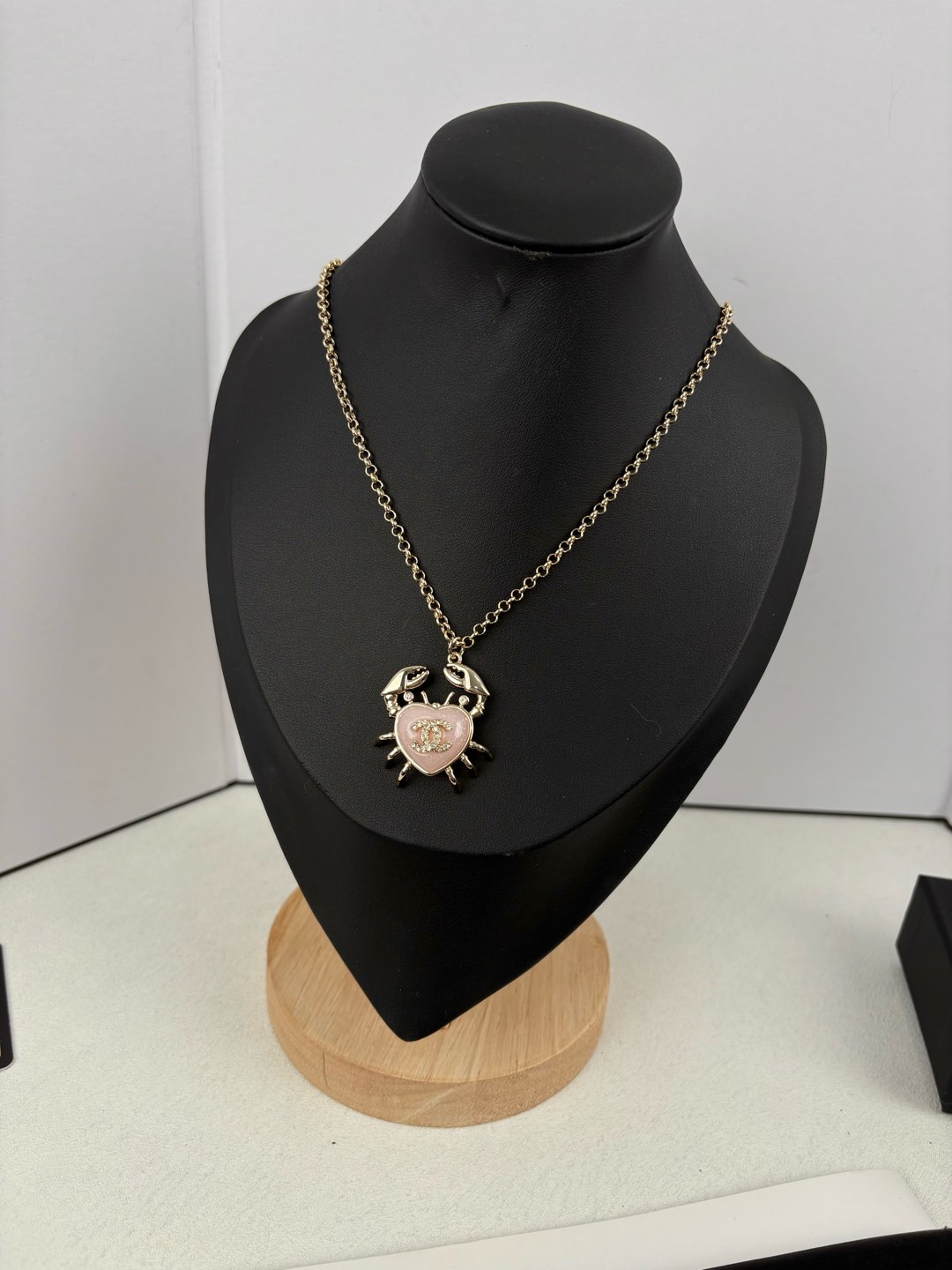 Chanel luxury necklace 6