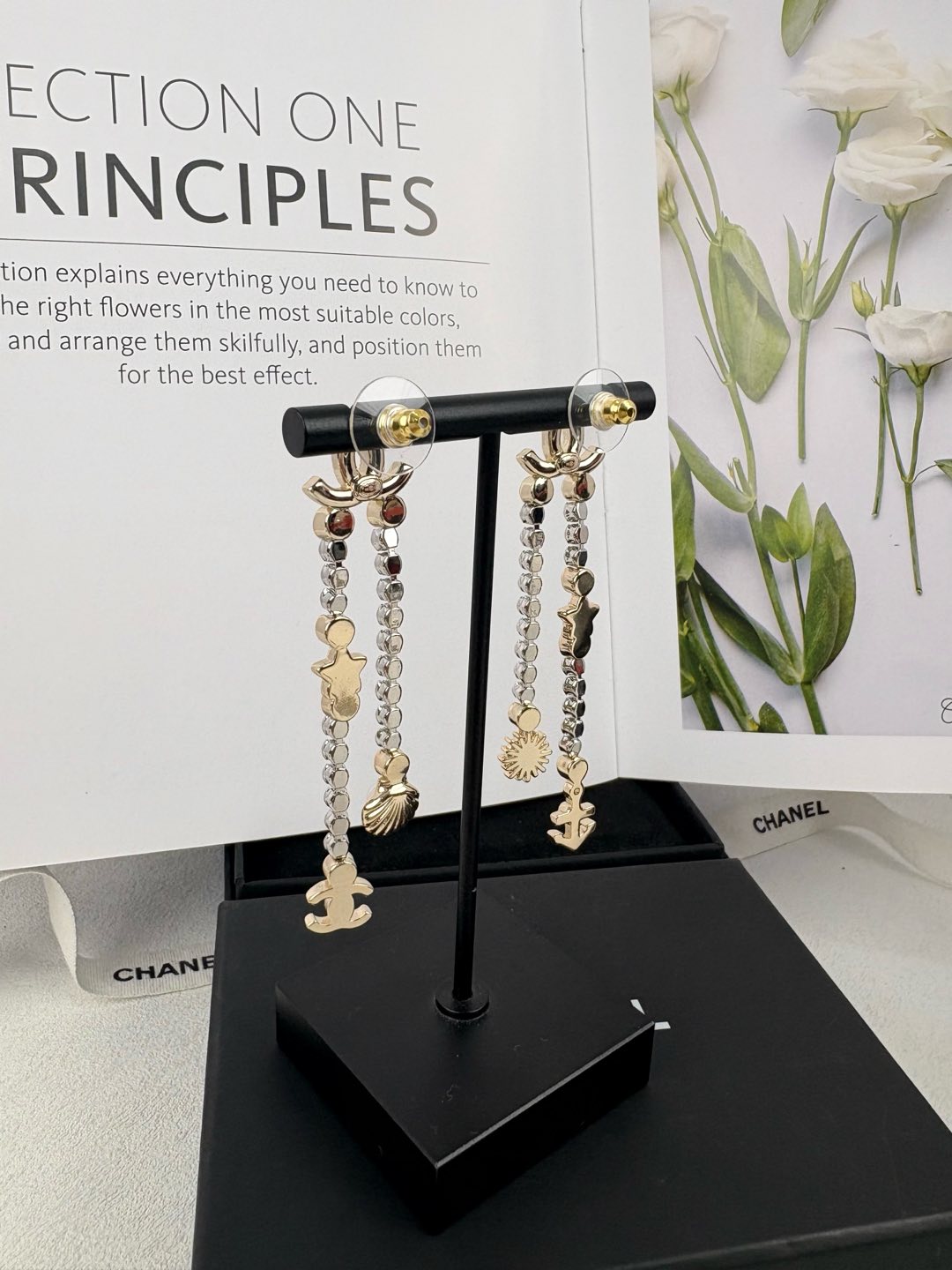Chanel luxury earrings 7