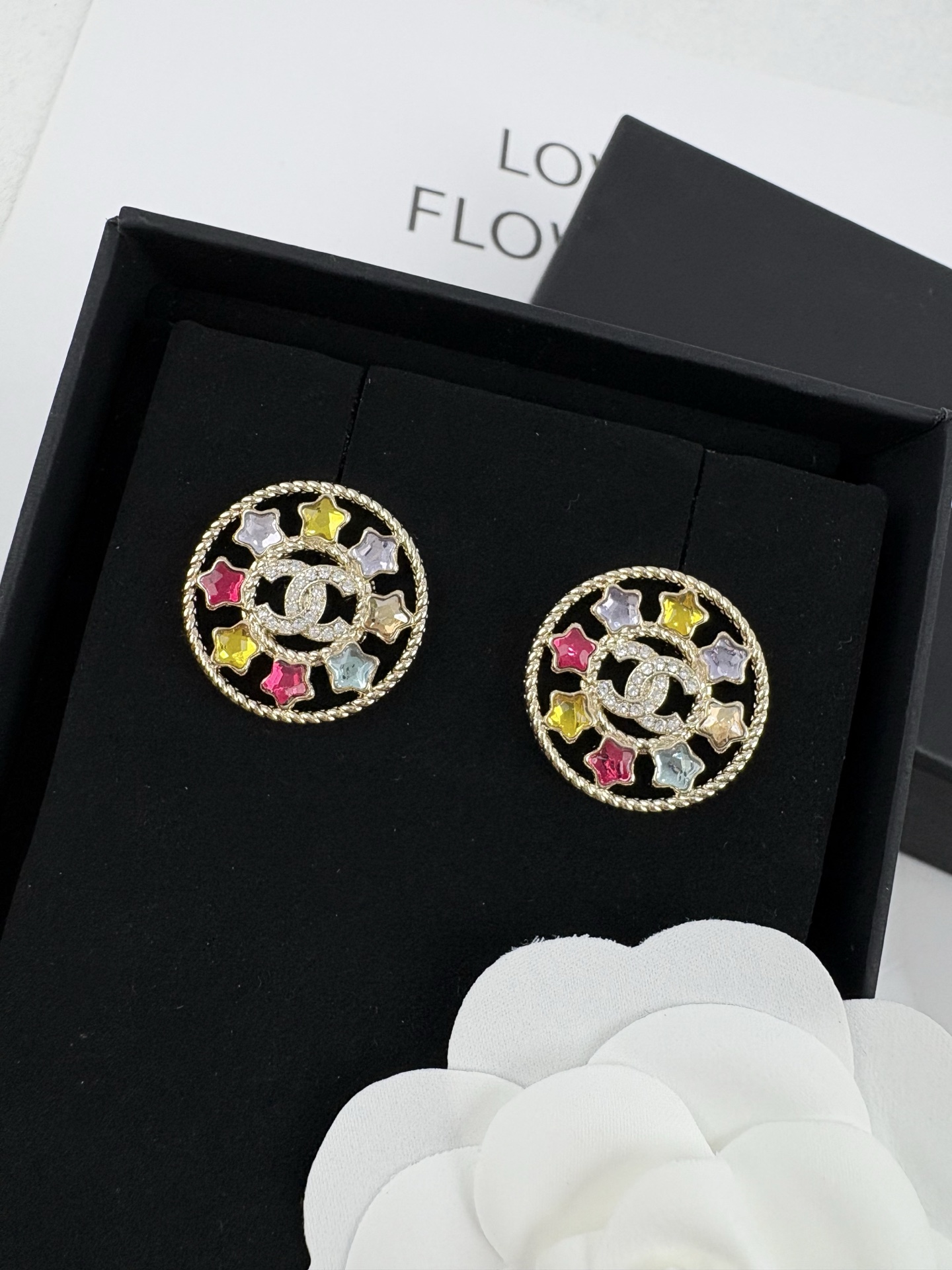 NO:103952,Xiaoxiang spring and summer new style, five-pointed star, fashionable, pastel diamond, round earrings, summer freshness, size: 2.3 cm, Chanel earrings, chanel, earrings19860909小香春夏新款 五角星 洋气 粉彩钻 圆形耳环  夏日小清新 尺寸: 2.3 ㎝ 厘米,香奈儿耳钉,chanel,earrings,Jewelry