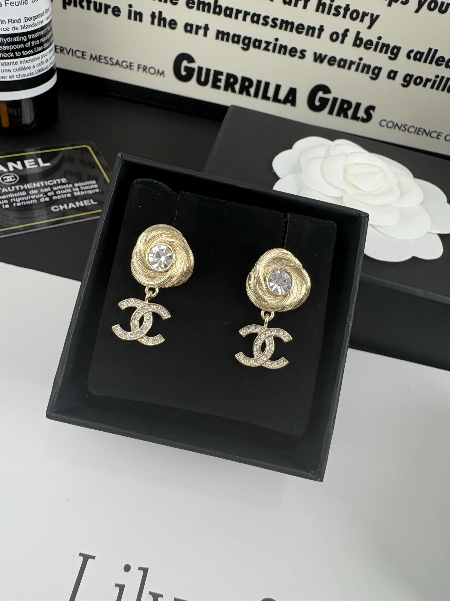 NO:104552,Xiaoxiang 25s new product rotating thread series round diamond pendant C earrings, Chanel earrings, chanel, earrings19860909小香25s 新品 旋转螺纹系列 圆钻吊坠C 耳环,香奈儿耳钉,chanel,earrings,Jewelry