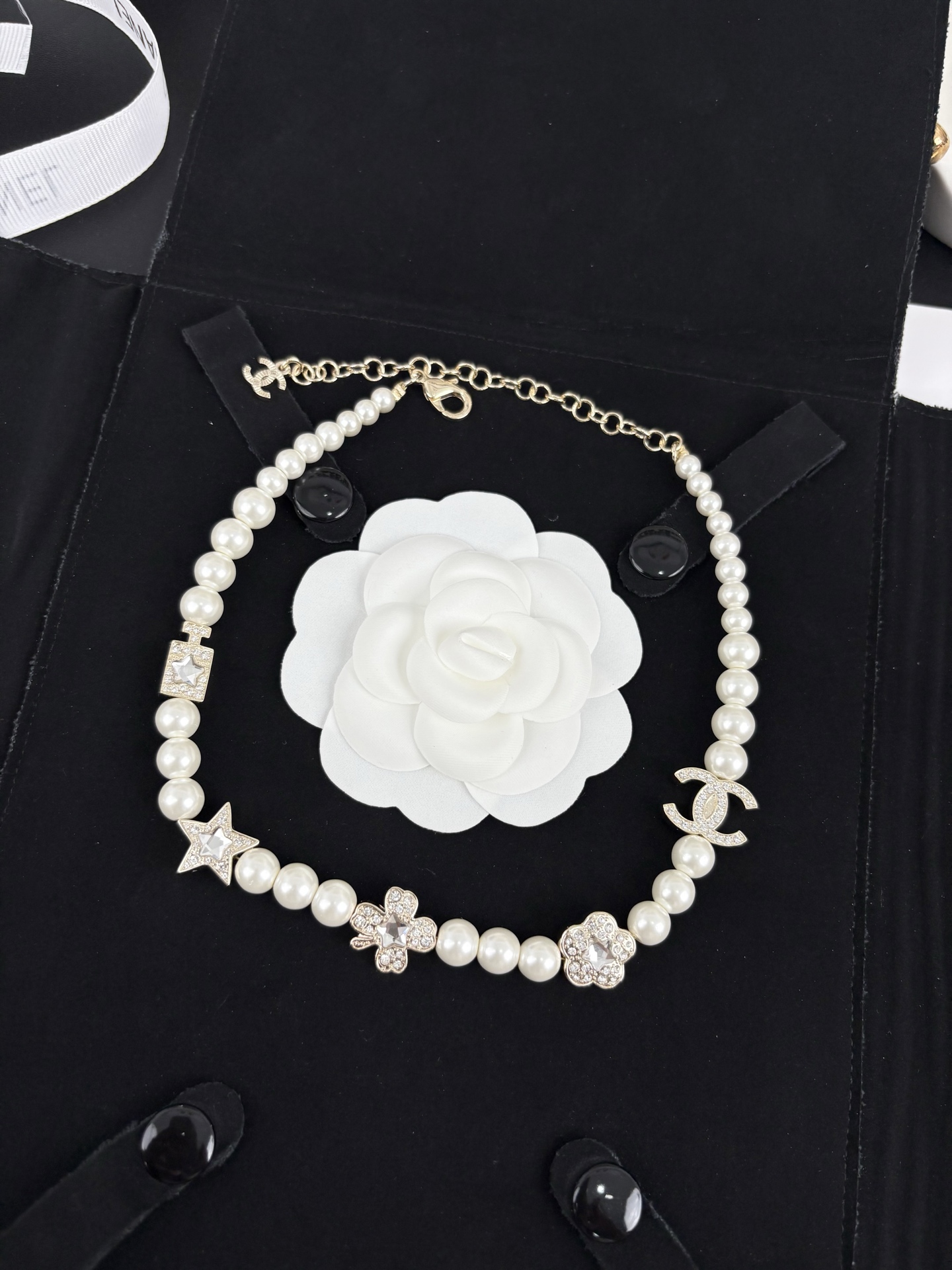NO:359206,Xiaoxiang New Products Perfume Bottle Four-leaf Crocodile Star Camellia Clavicle Necklace Necklace Chanel Necklace Chanel Necklace19860909小香新品 香水瓶 四叶草星星 山茶花锁骨 颈链 项链,香奈儿项链,chanel,necklace,Jewelry