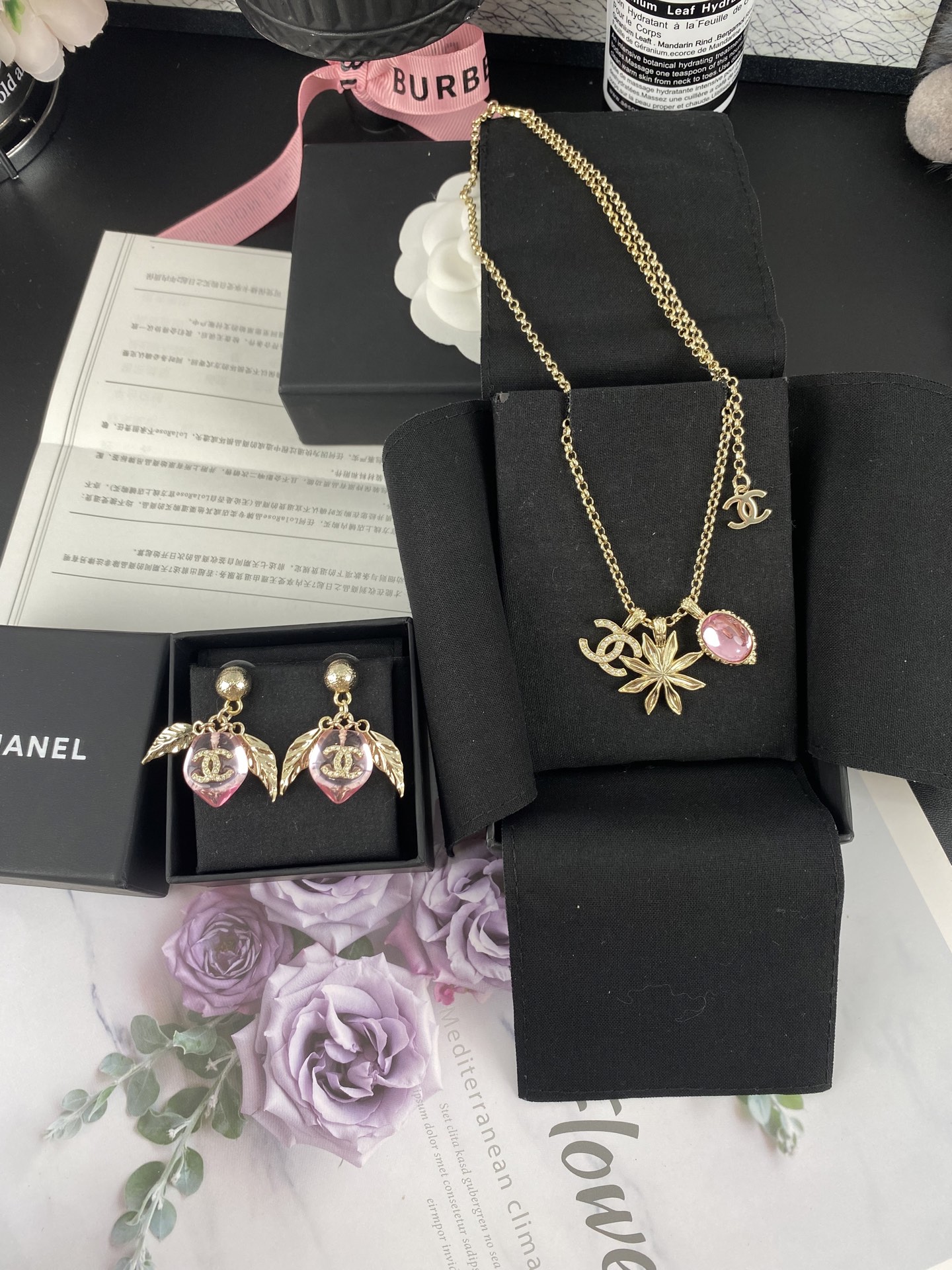 CHANEL Collier Octogone Tournesol Strass Ovale Rose