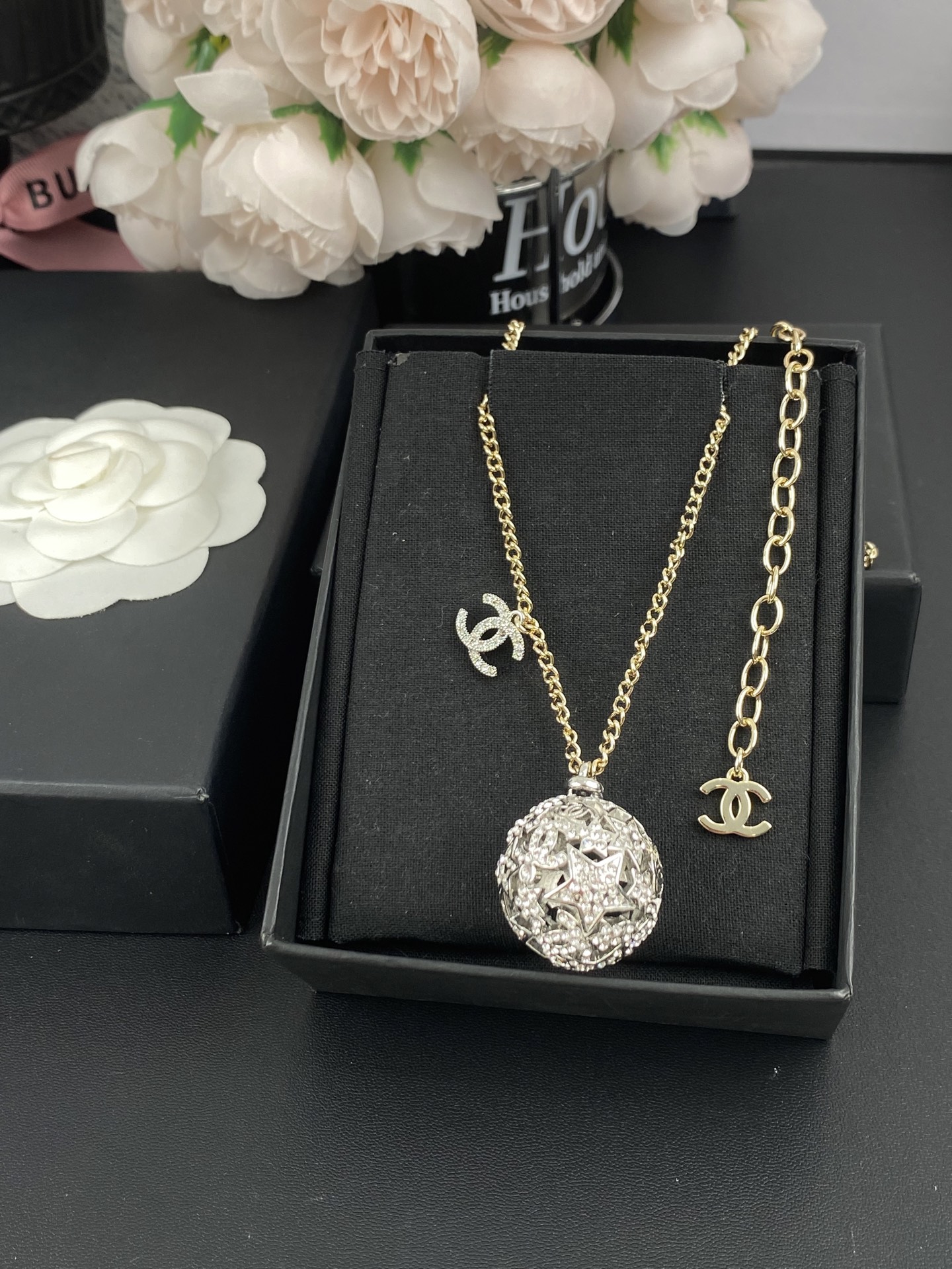 NO:584807,Xiaoxiang new style big ball five-pointed star full diamond double C long sweater chain necklace, Chanel necklace, chanel, sweaters, necklace19860909小香新款 大球五角星 满钻双C长款 毛衣链项链,香奈儿项链,chanel,sweaters,necklace,Jewelry