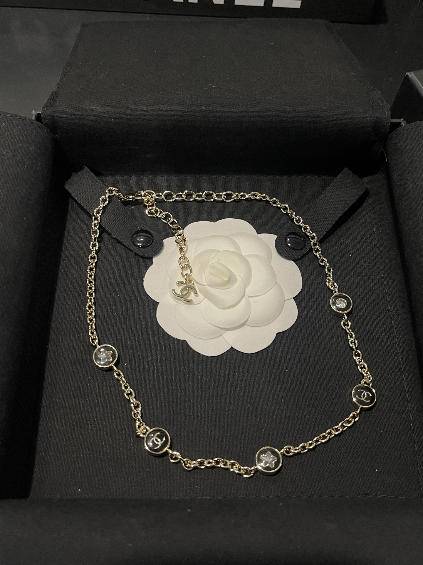 NO:584791,Xiaoxiang's new round resin five-pointed star letter round diamond necklace necklace, Chanel necklace, chanel,necklace19860909小香新款 圆形树脂 五角星字母圆钻颈链 项链,香奈儿项链,chanel,necklace,Jewelry