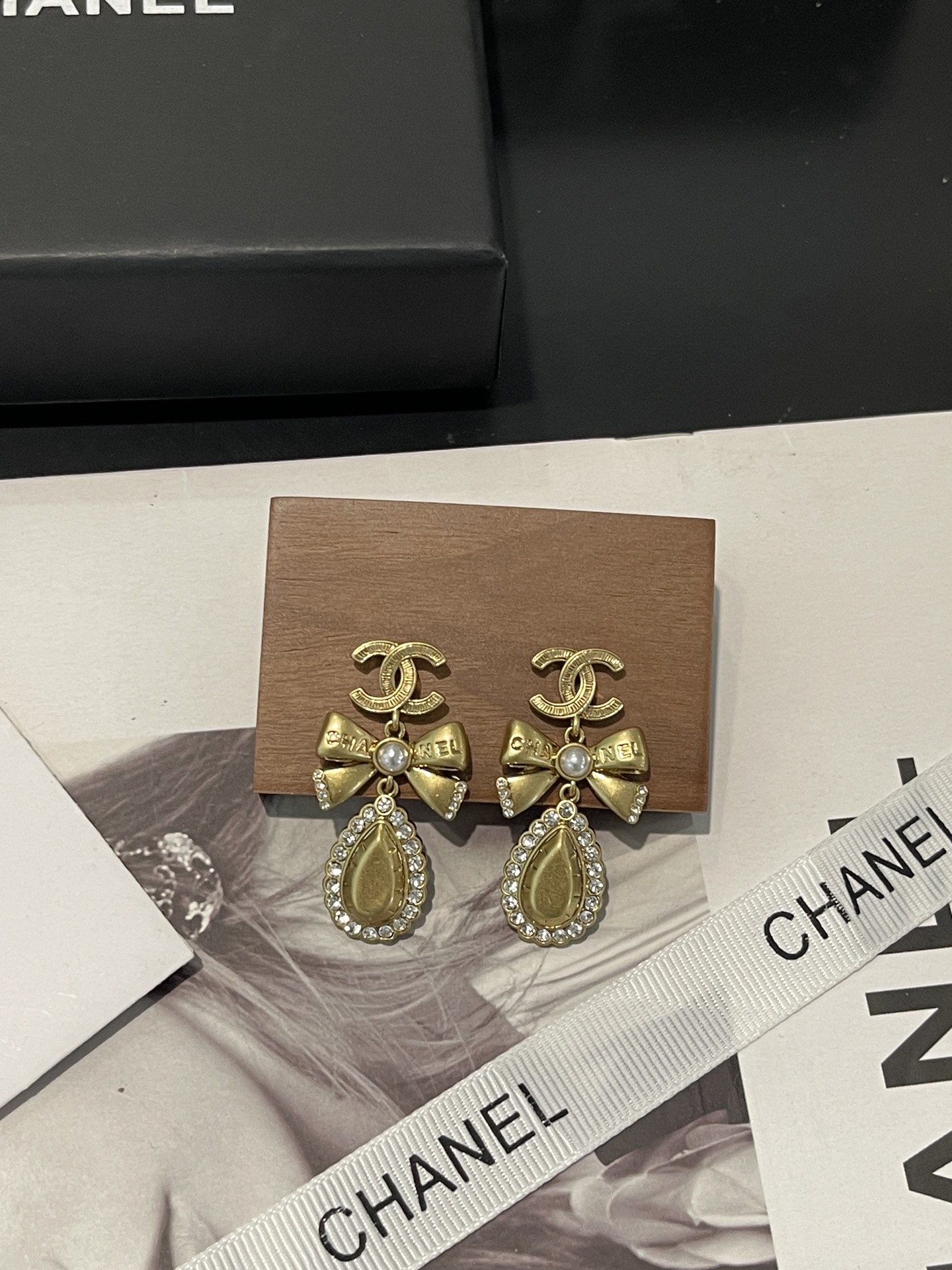 Chanel Chanel 25k 金蝴蝶结 水滴形吊坠耳环