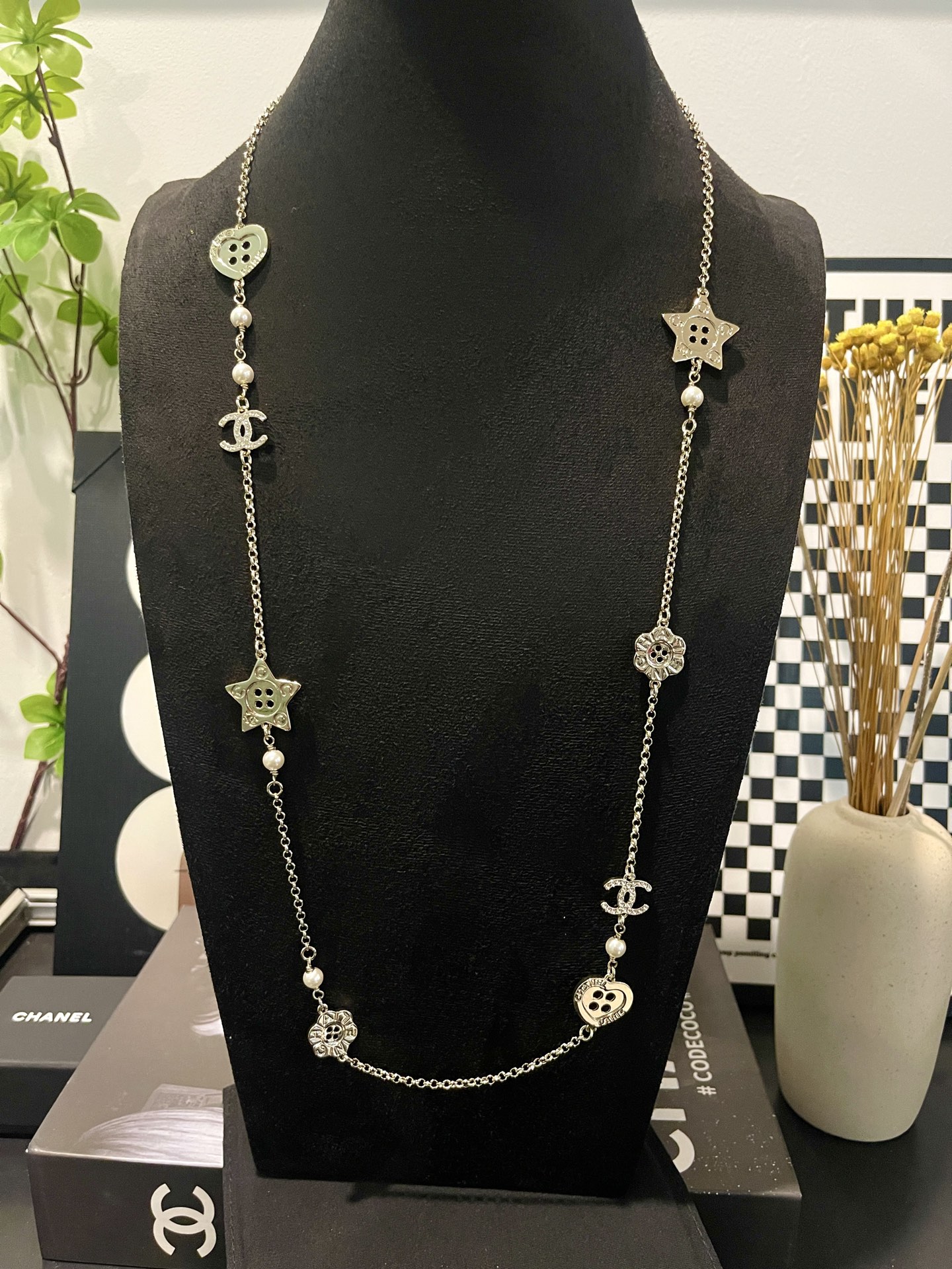 NO:584810,Xiaoxiang's new five-pointed star peach heart four-leaf clover pearl necklace sweater chain, Chanel necklace, chanel, sweaters, necklace19860909小香新款 五角星桃心四叶草珍珠项链毛衣链,香奈儿项链,chanel,sweaters,necklace,Jewelry