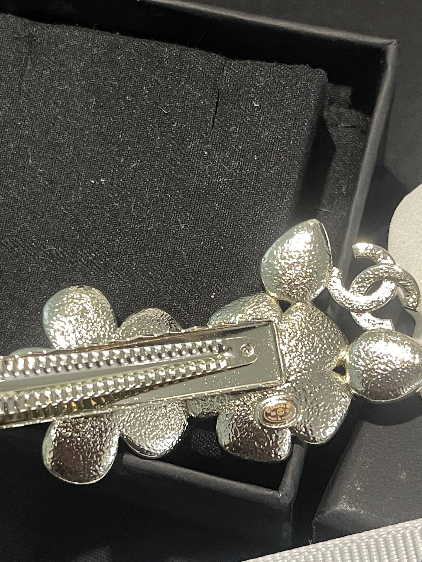 Chanel Chanel 仿牛仔纹 蓝色丹宁花 珍珠发夹