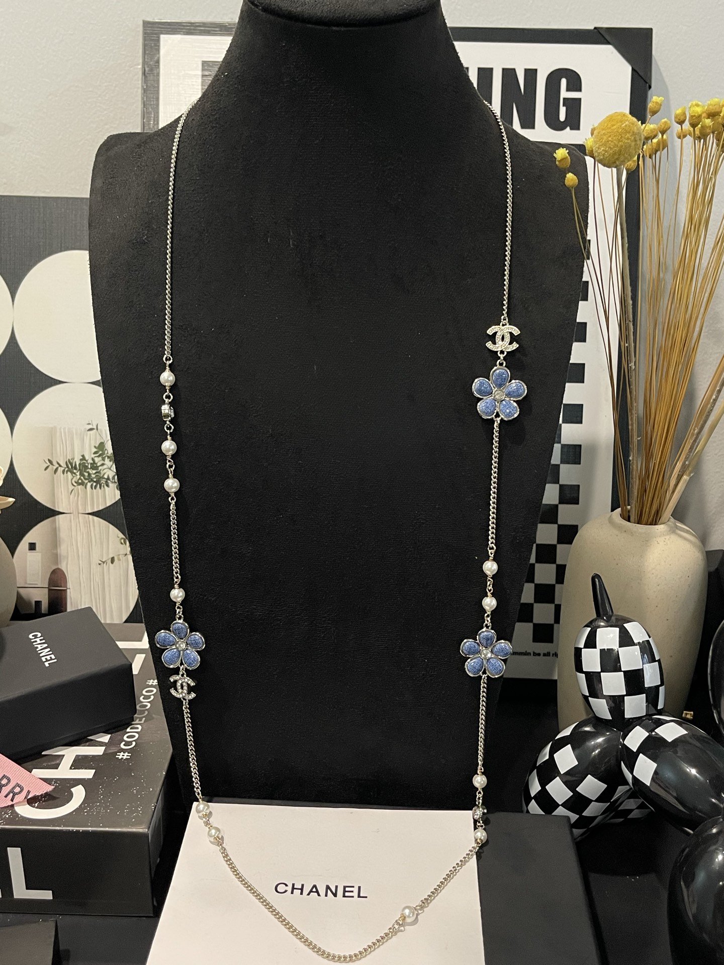 Chanel Chanel 丹宁花 花瓣圆钻毛衣链