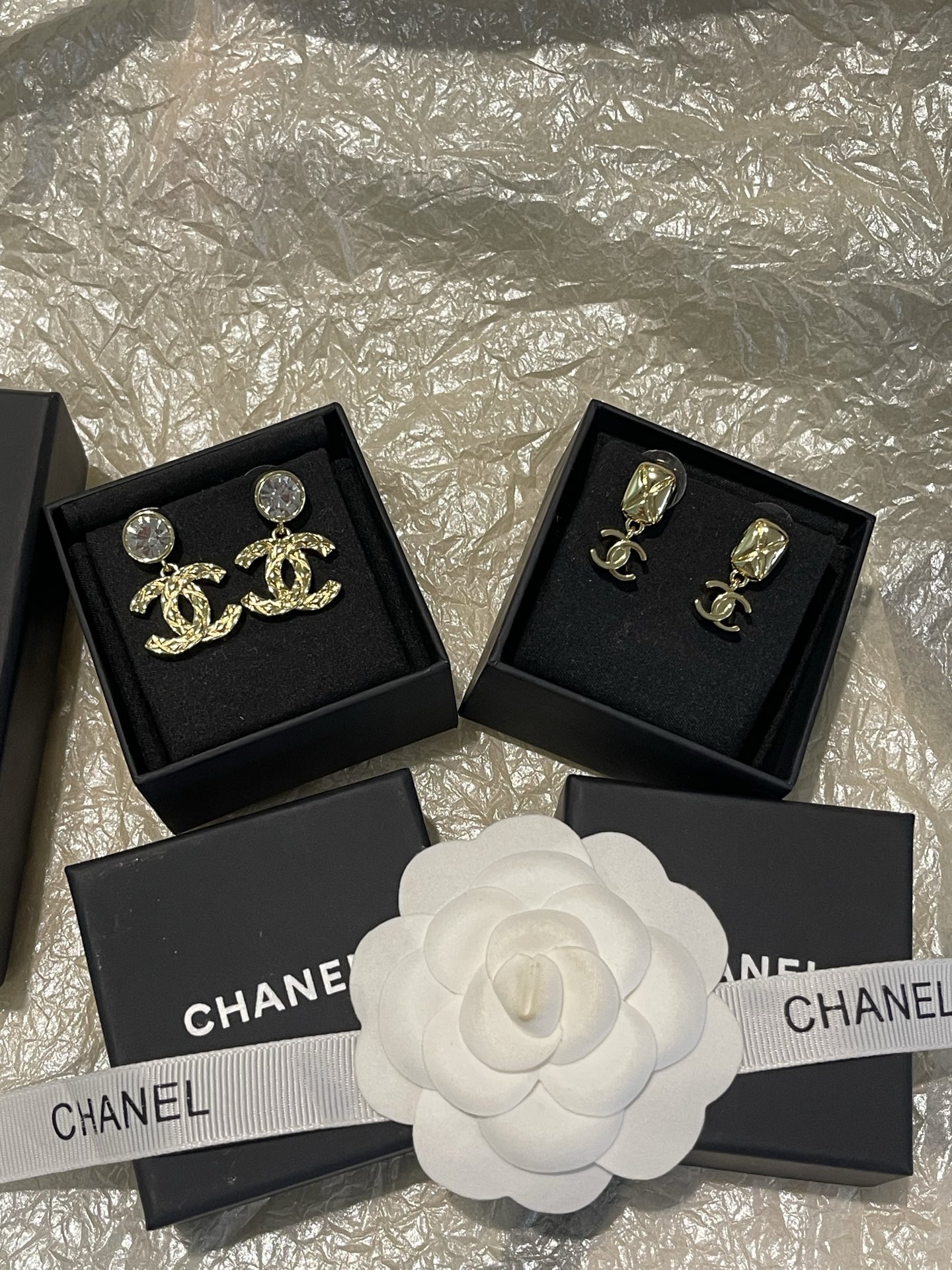 Chanel Chanel 几何菱格纹 光面吊坠方块耳钉