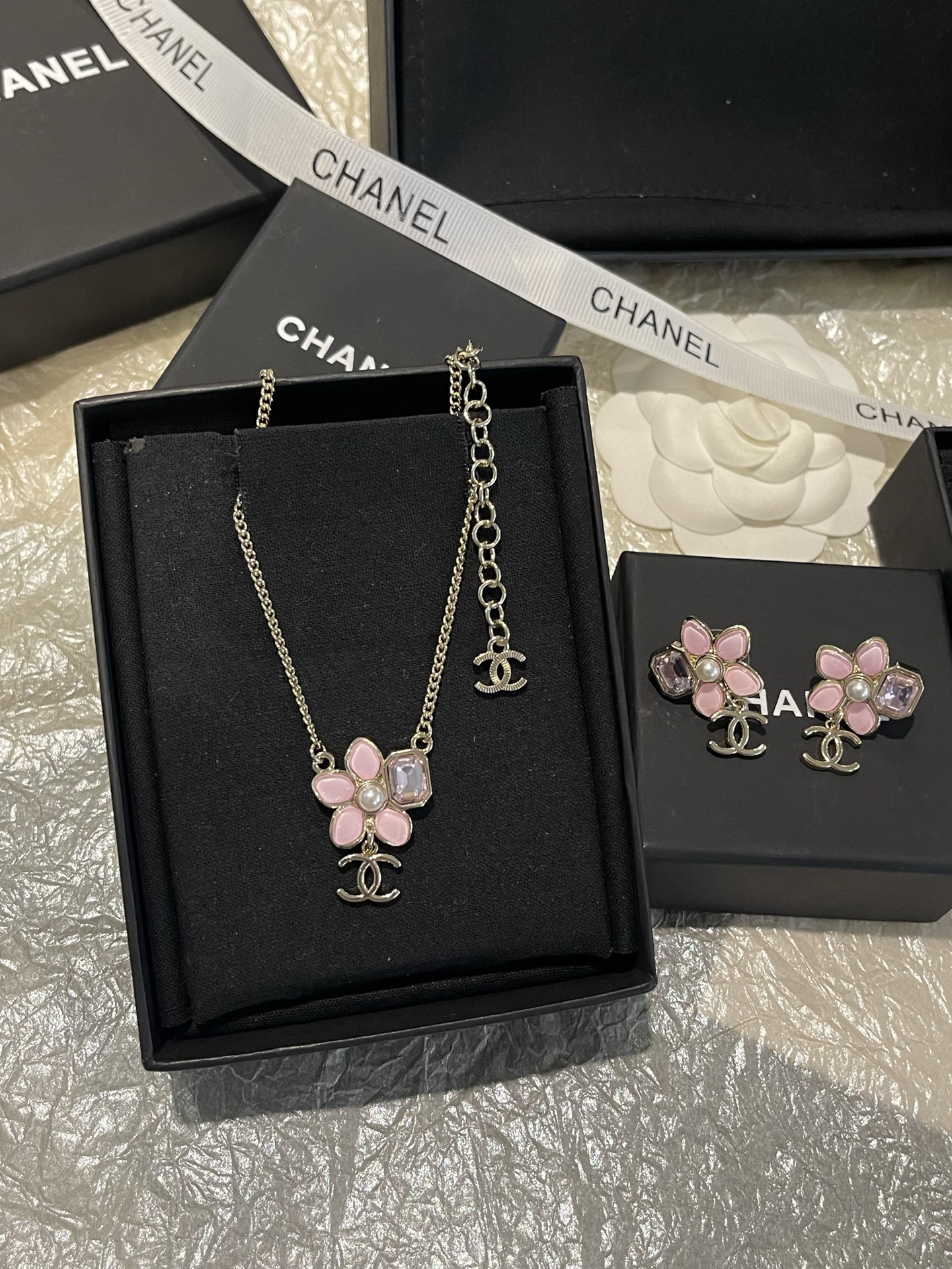 Chanel Chanel 粉色 吊坠项链