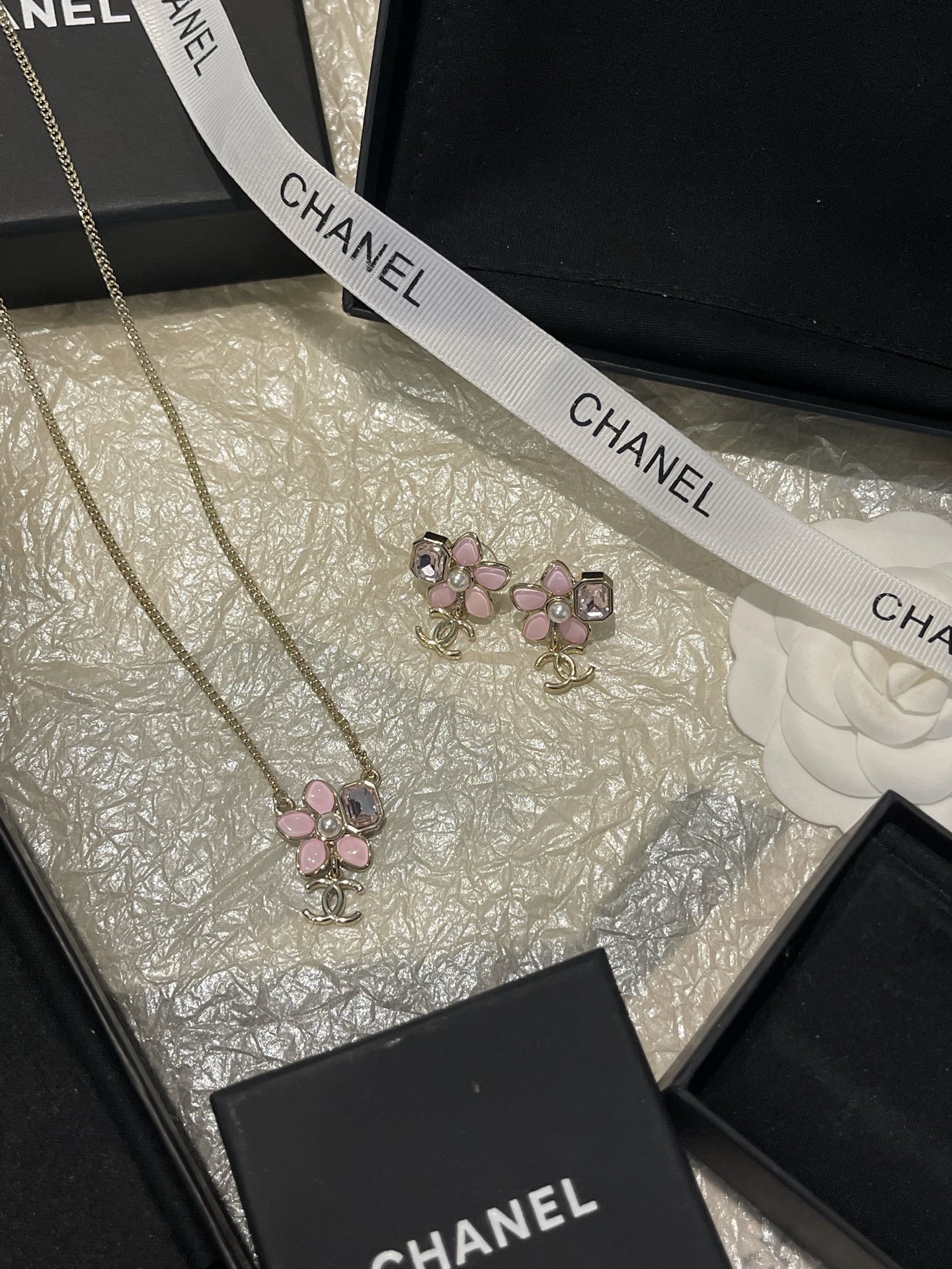 Chanel Chanel 粉色 吊坠项链