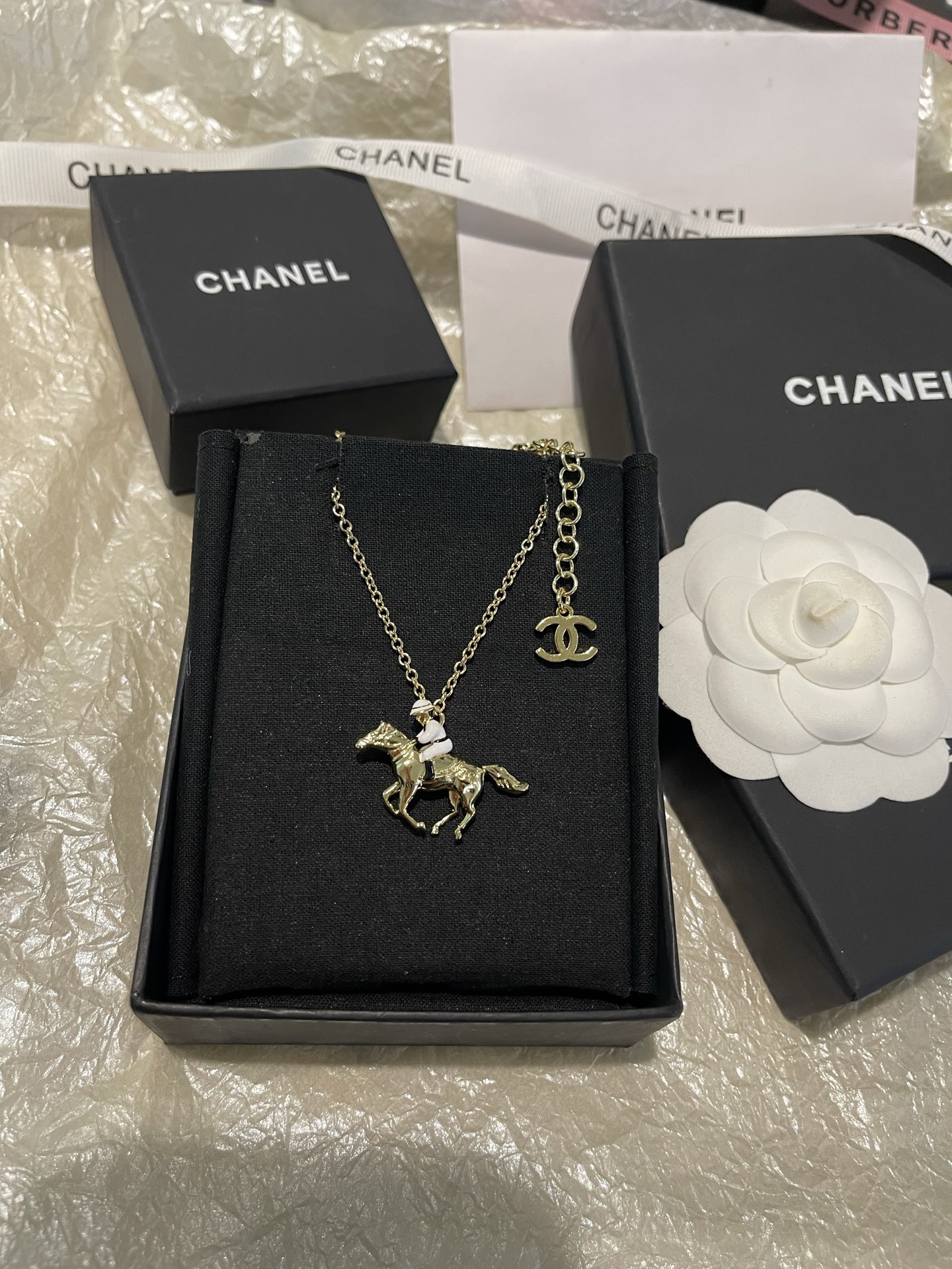 Chanel Chanel 小马 白色珐琅 骑马造型吊坠项链