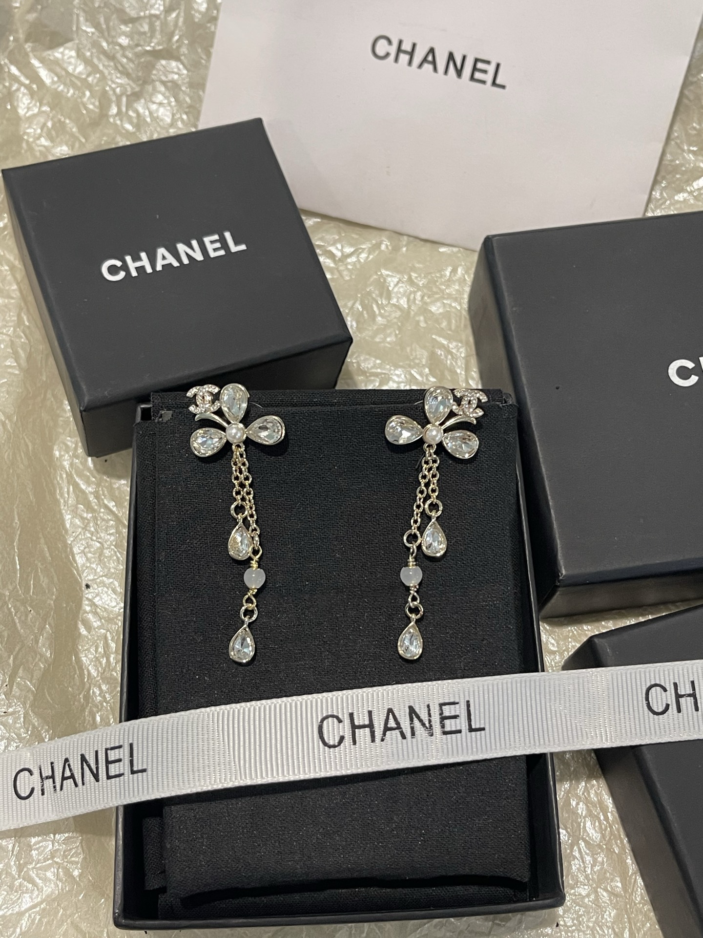 Chanel Chanel 三叶草 水钻流苏 吊坠长款耳环