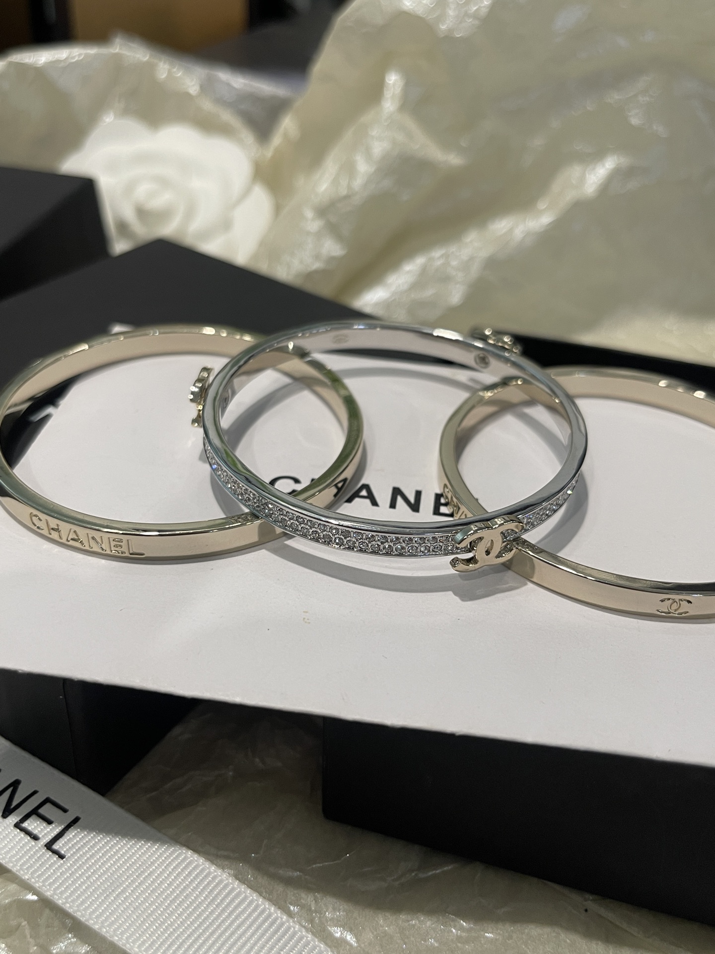 Chanel Chanel 26P 满钻双C光面 三合一套装手镯