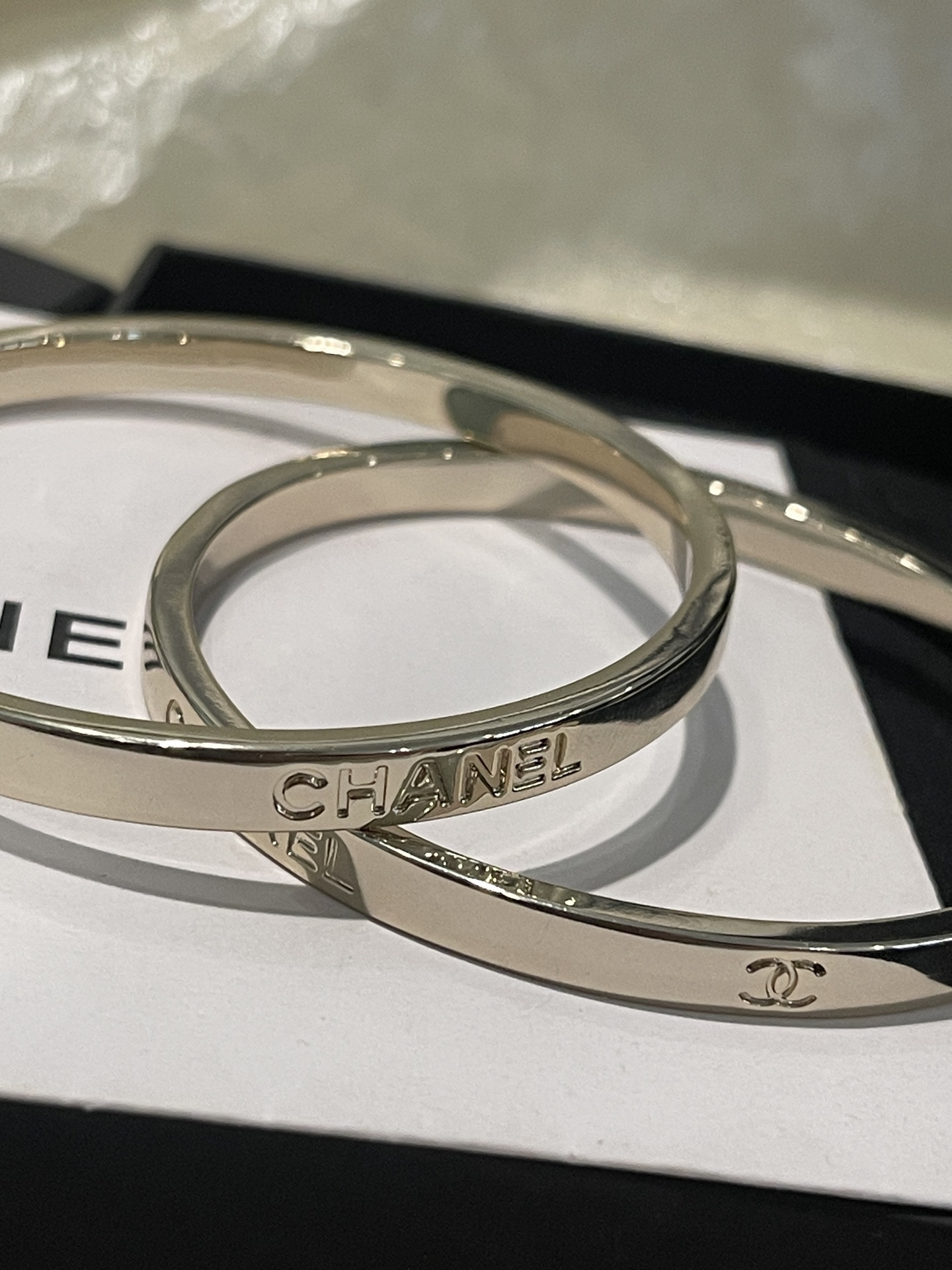 Chanel Chanel 26P 满钻双C光面 三合一套装手镯