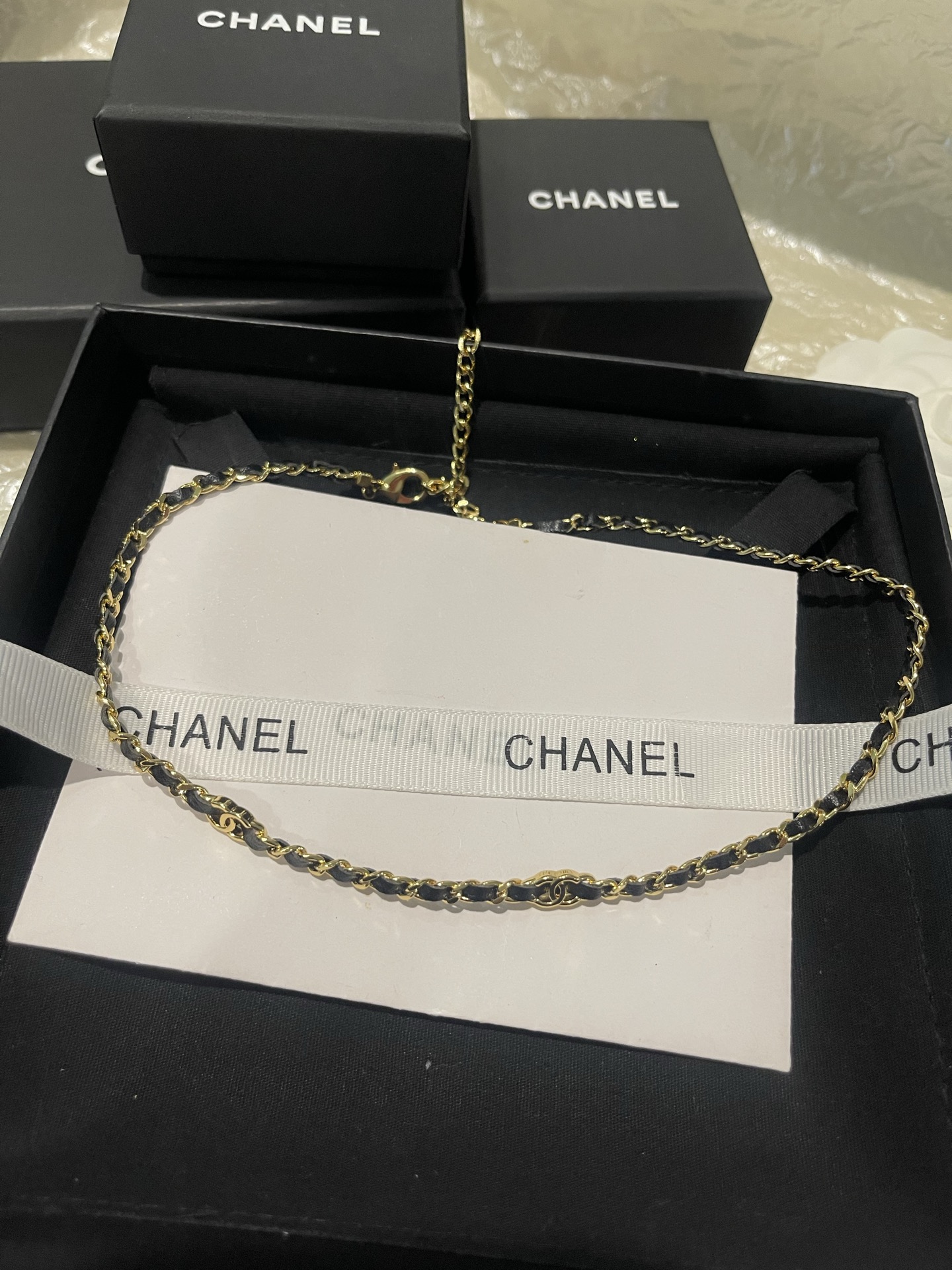 Chanel Chanel 穿皮光面小C 细链叠戴颈链项链