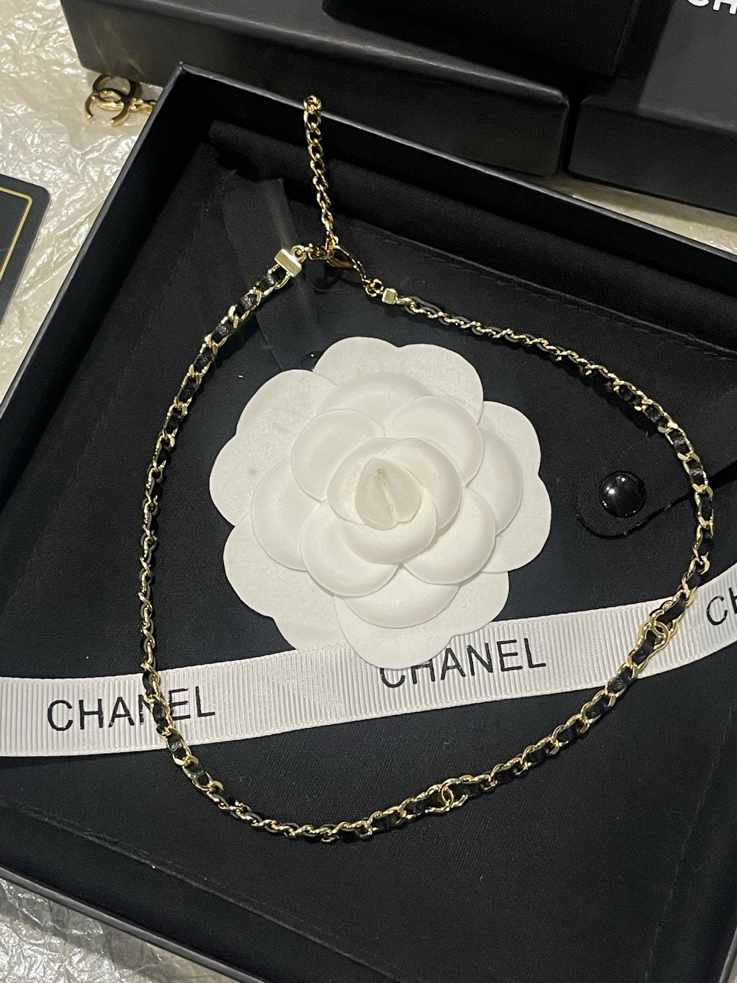 Chanel Chanel 穿皮光面小C 细链叠戴颈链项链