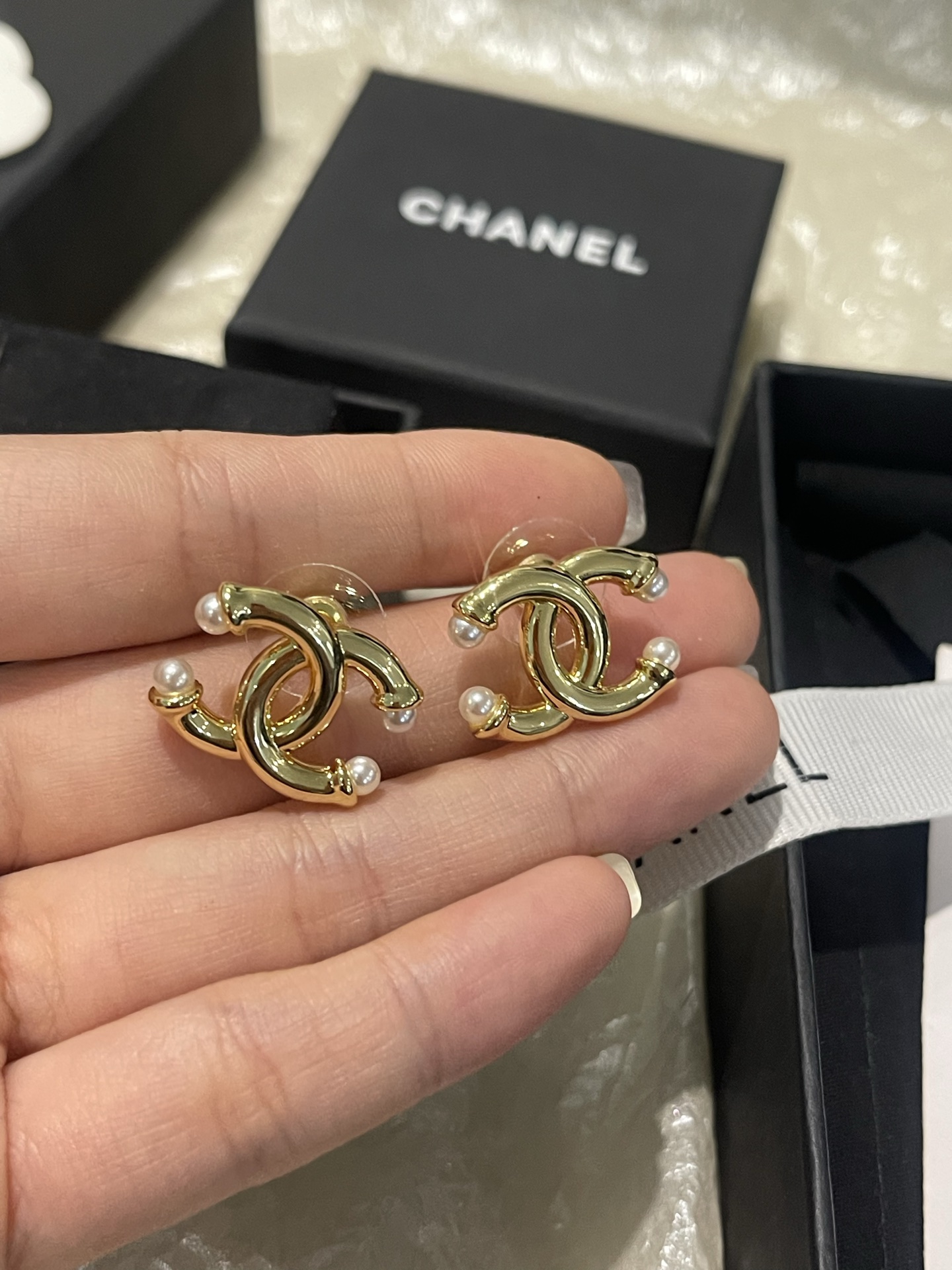 Chanel Chanel 26P光面双C 珍珠简约风耳钉