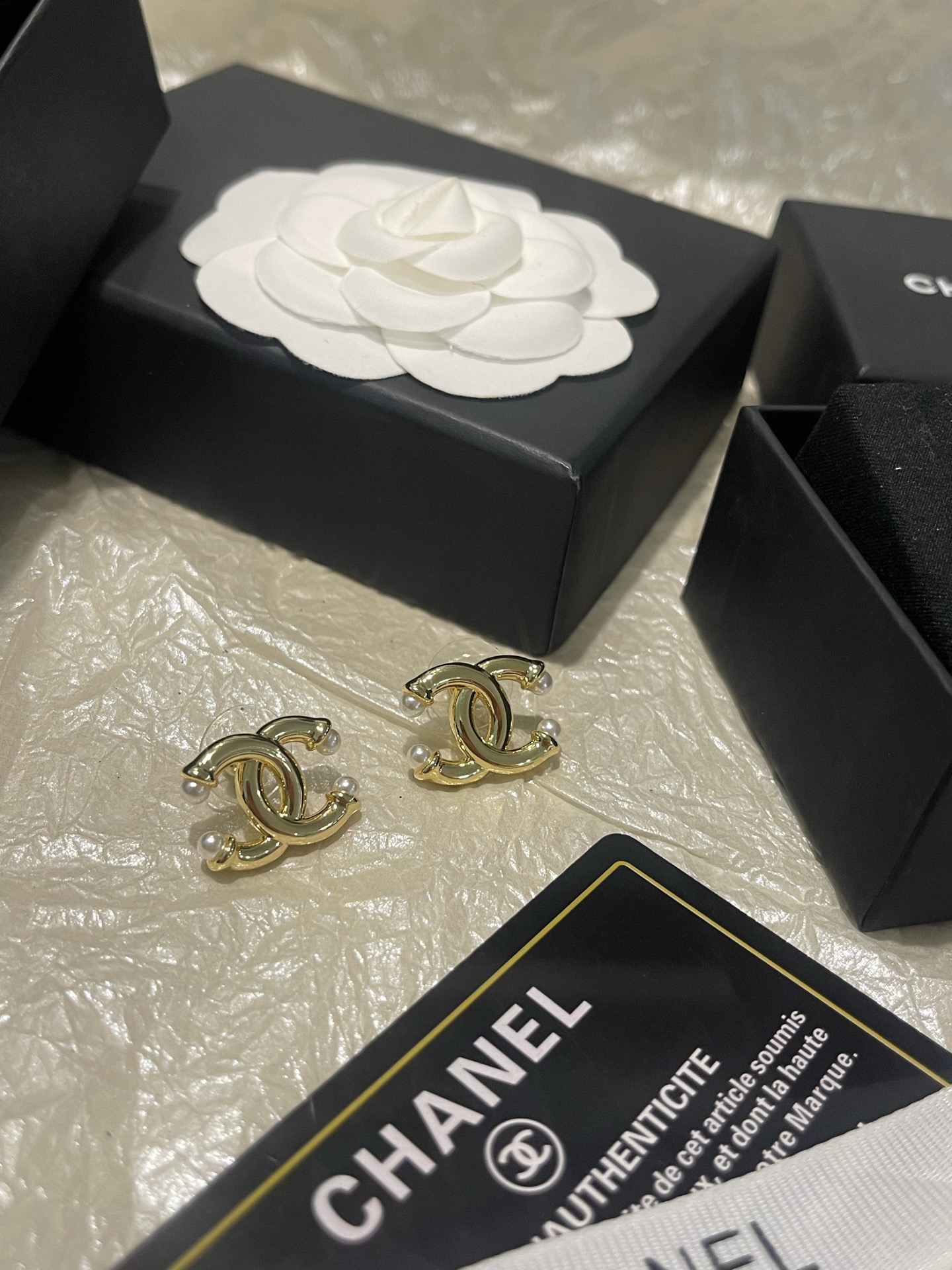 Chanel Chanel 26P光面双C 珍珠简约风耳钉