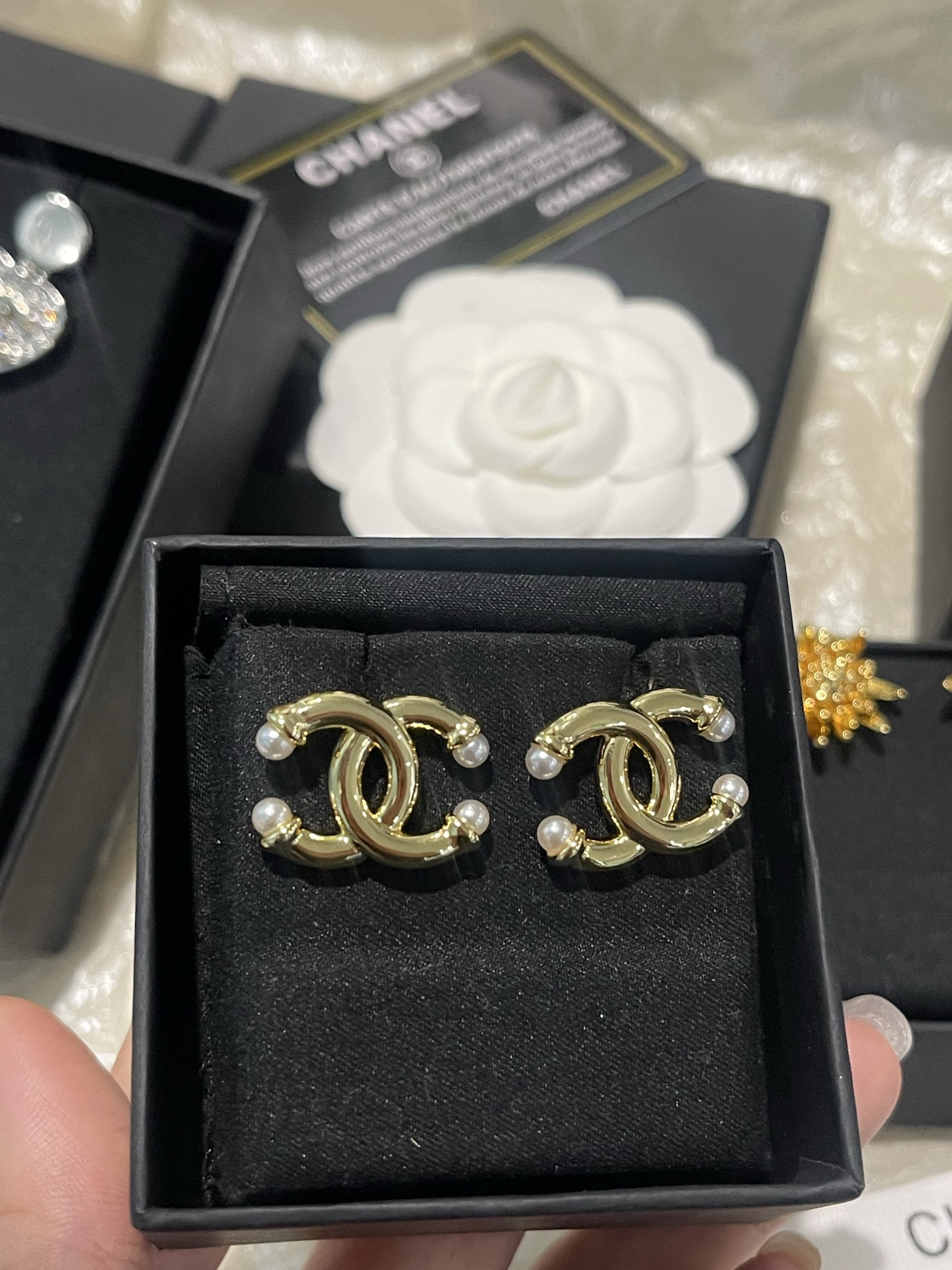 Chanel Chanel 26P光面双C 珍珠简约风耳钉
