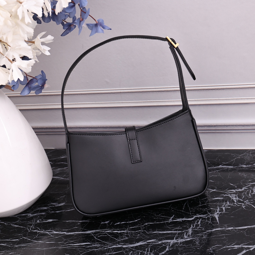 YSL Black 23x16x6.5cm shoulder everyday