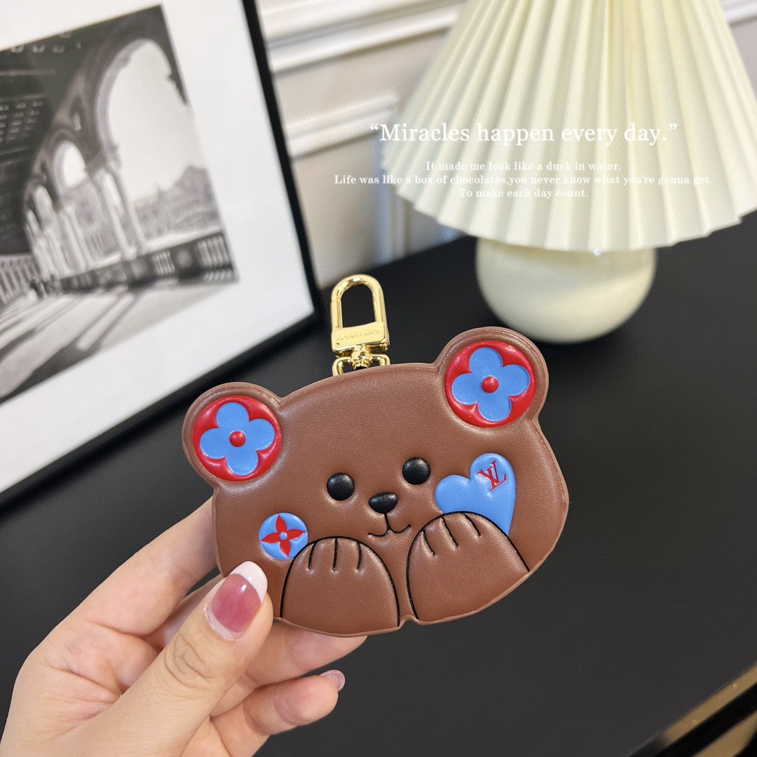 Louis Vuitton Bag Charm & Key Holder: Bear / Cartoon / Crab / Wood-Grain - Comprehensive