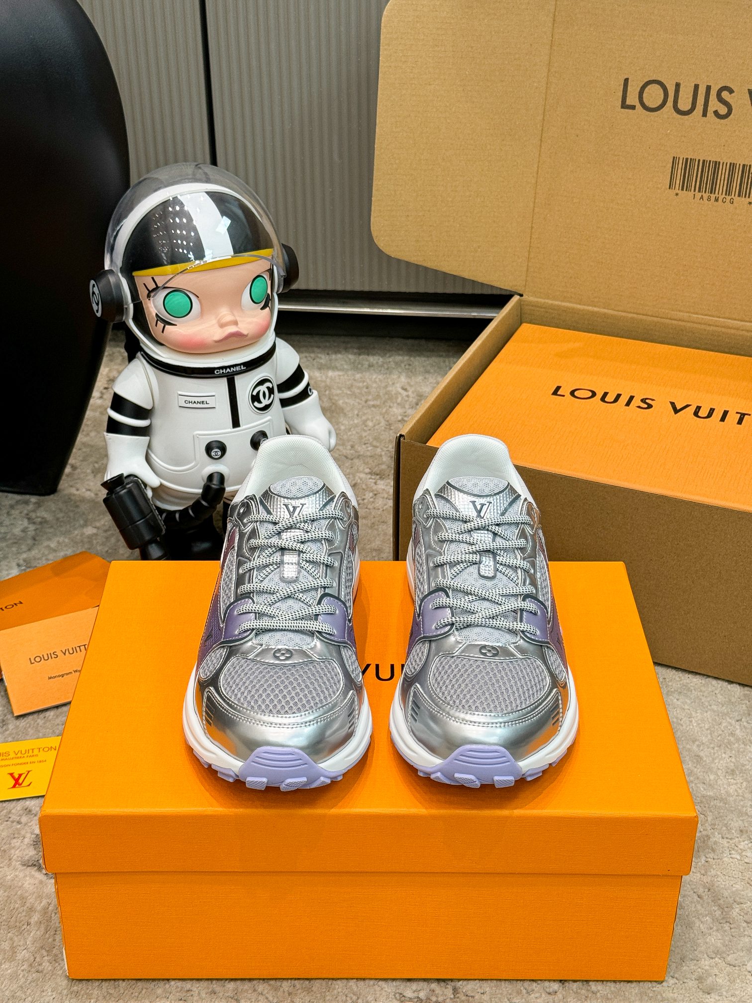 Louis Vuitton Olympia Silver Sneakers, Couple Style, Fashionable and Comfortable 3 a1743359242619 7082