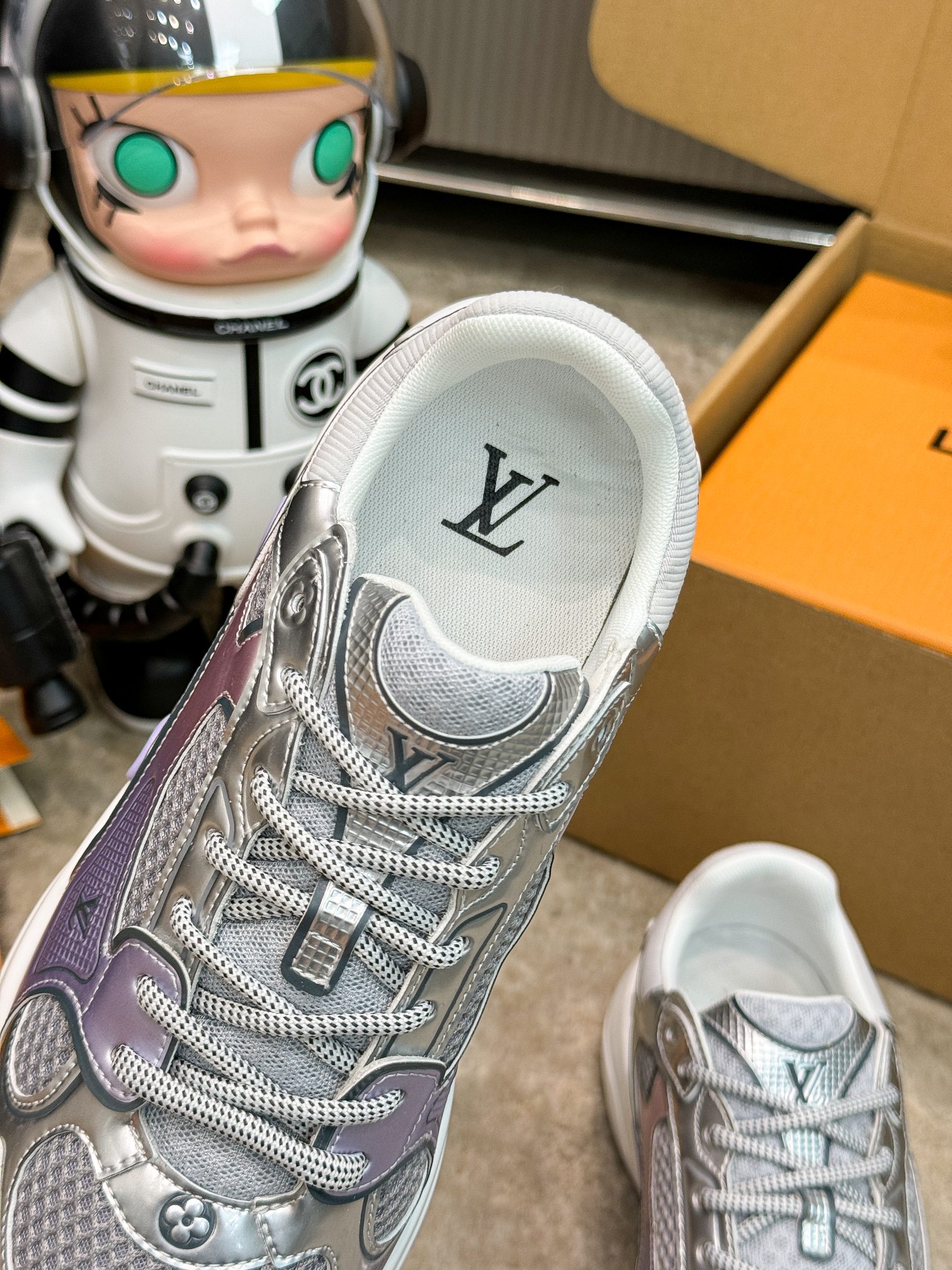 Louis Vuitton Olympia Silver Sneakers, Couple Style, Fashionable and Comfortable 7 a1743359244543 4265