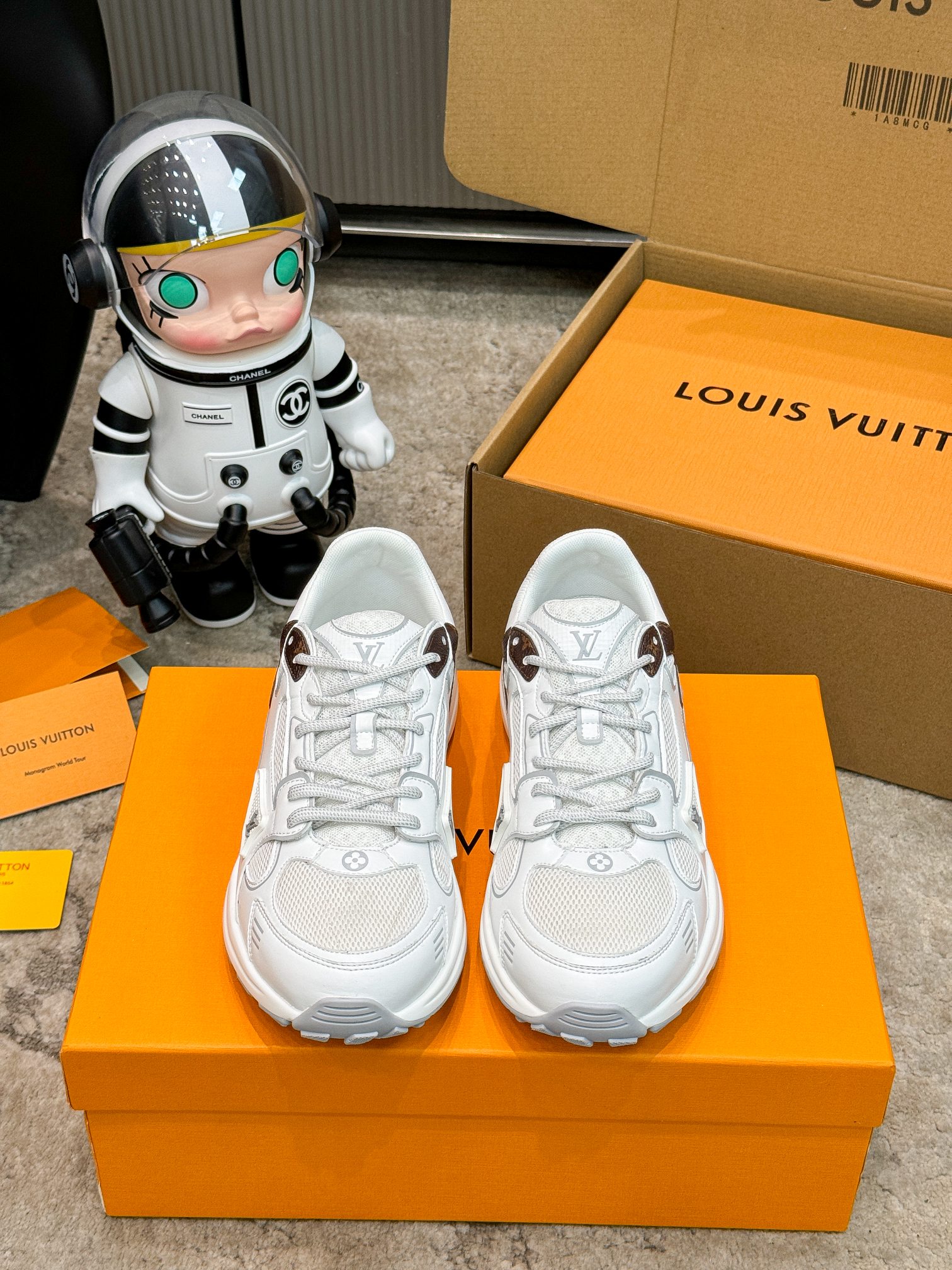 Louis Vuitton Olympia Sneaker: Stylish, Comfortable, and Iconic Design 7 a1743359270408 6415