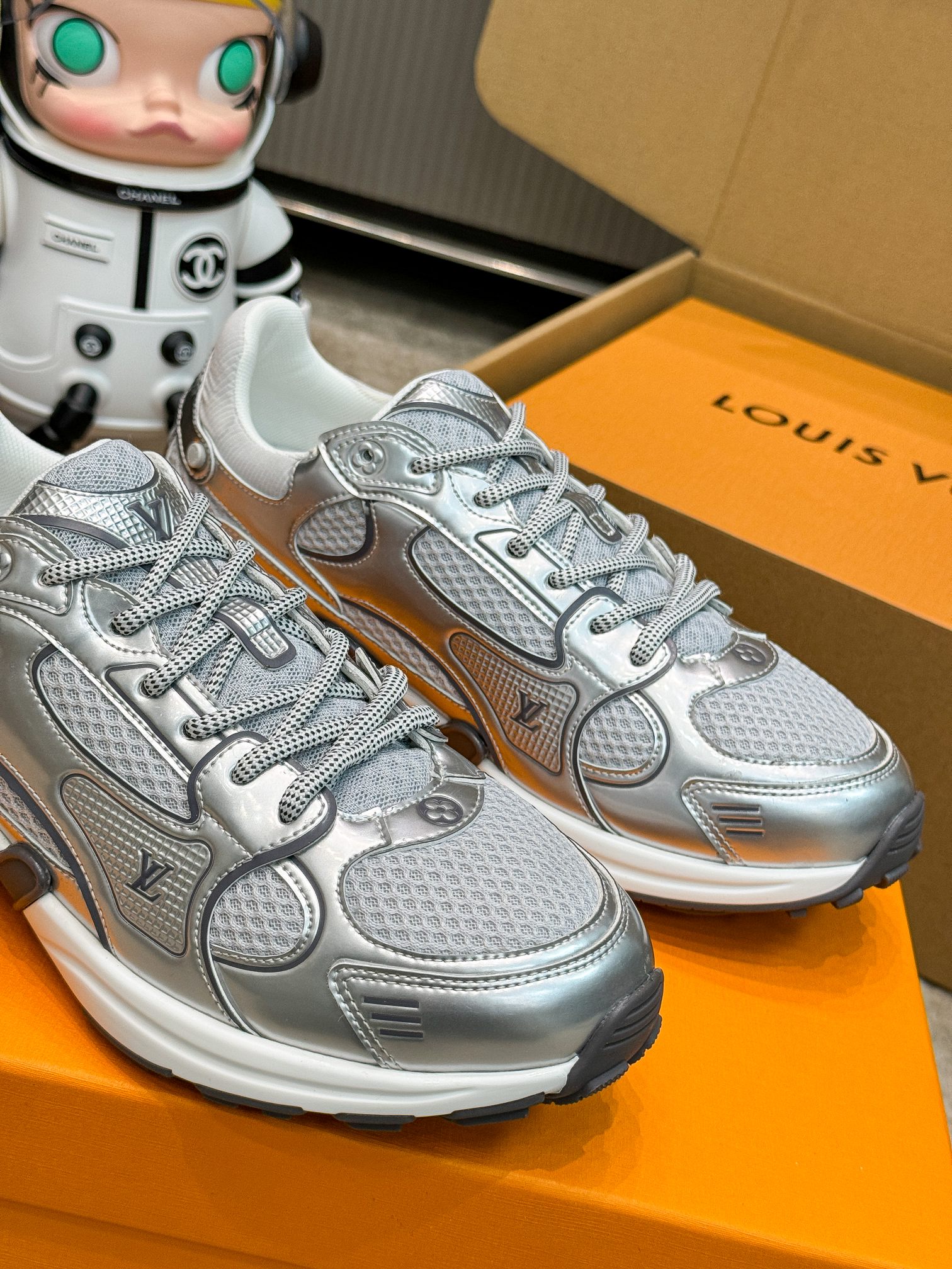 Louis Vuitton Olympia Silver Sneakers Couple Style - Size 36-45 3 a1743359356037 3573
