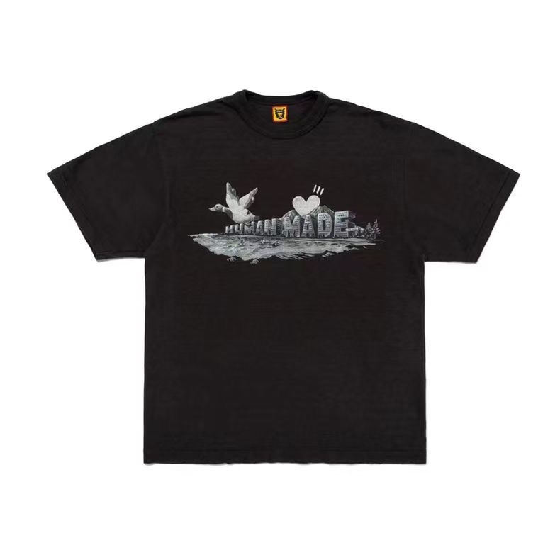 Japanese Fashion Brand T-Shirt Designed by Nigo’s Factory with High-Quality Details - 图片 3