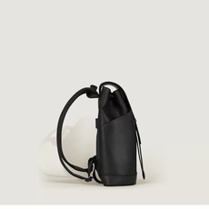 MONTBLANC/全新万宝龙匠心系列中号双肩包 经典黑 型号:MB# 材质:十字纹头层牛皮 包装:带字布袋 颜色 MONTBLANC/全新万宝龙匠心系列中号双肩包 经典黑 型号:MB# 材质:十字纹头层牛皮 包装:带字布袋 颜色