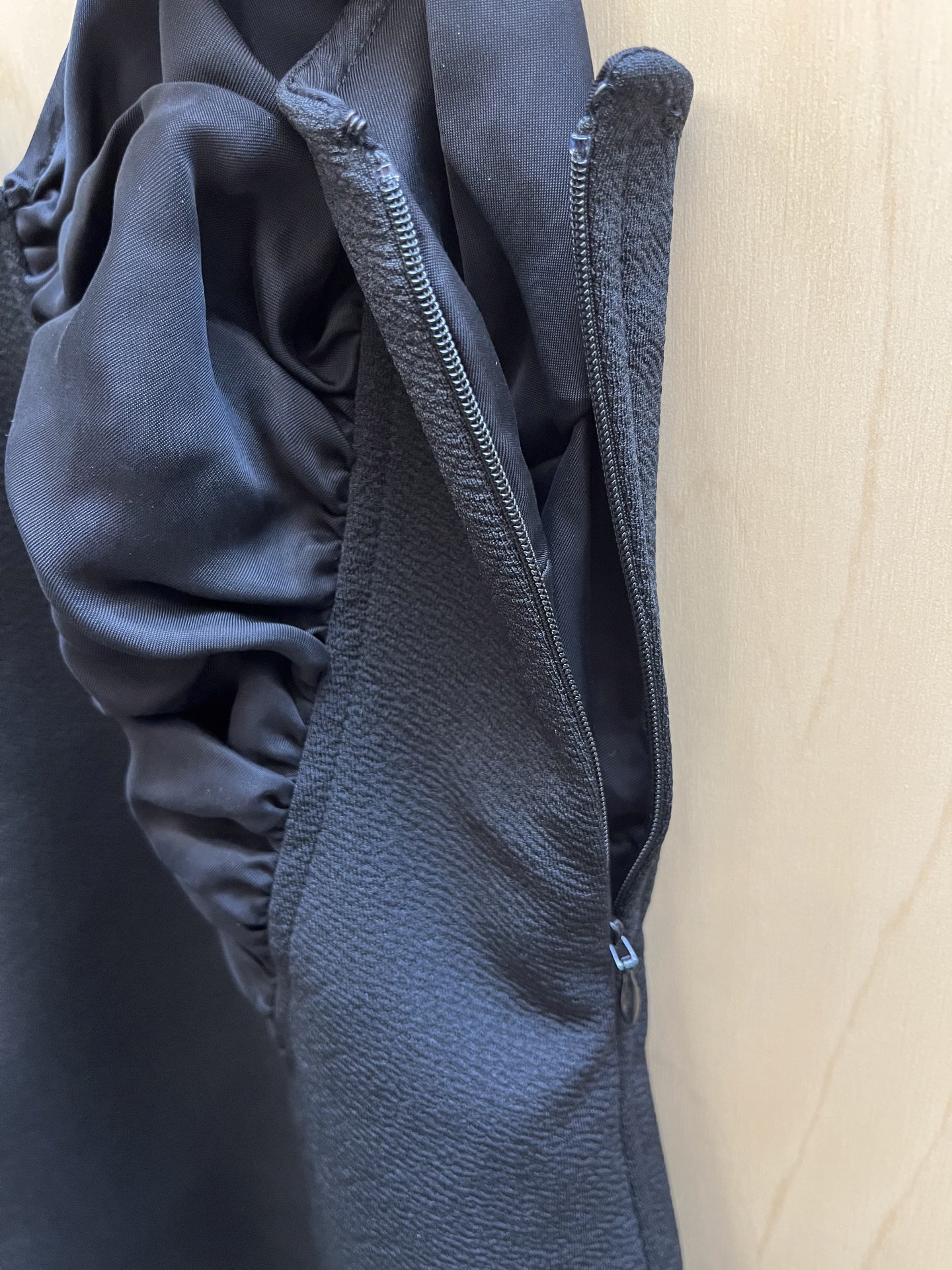 Customized Female Vest with Muscular Fabric and Hidden Zipper for Versatile Styling - 图片 5
